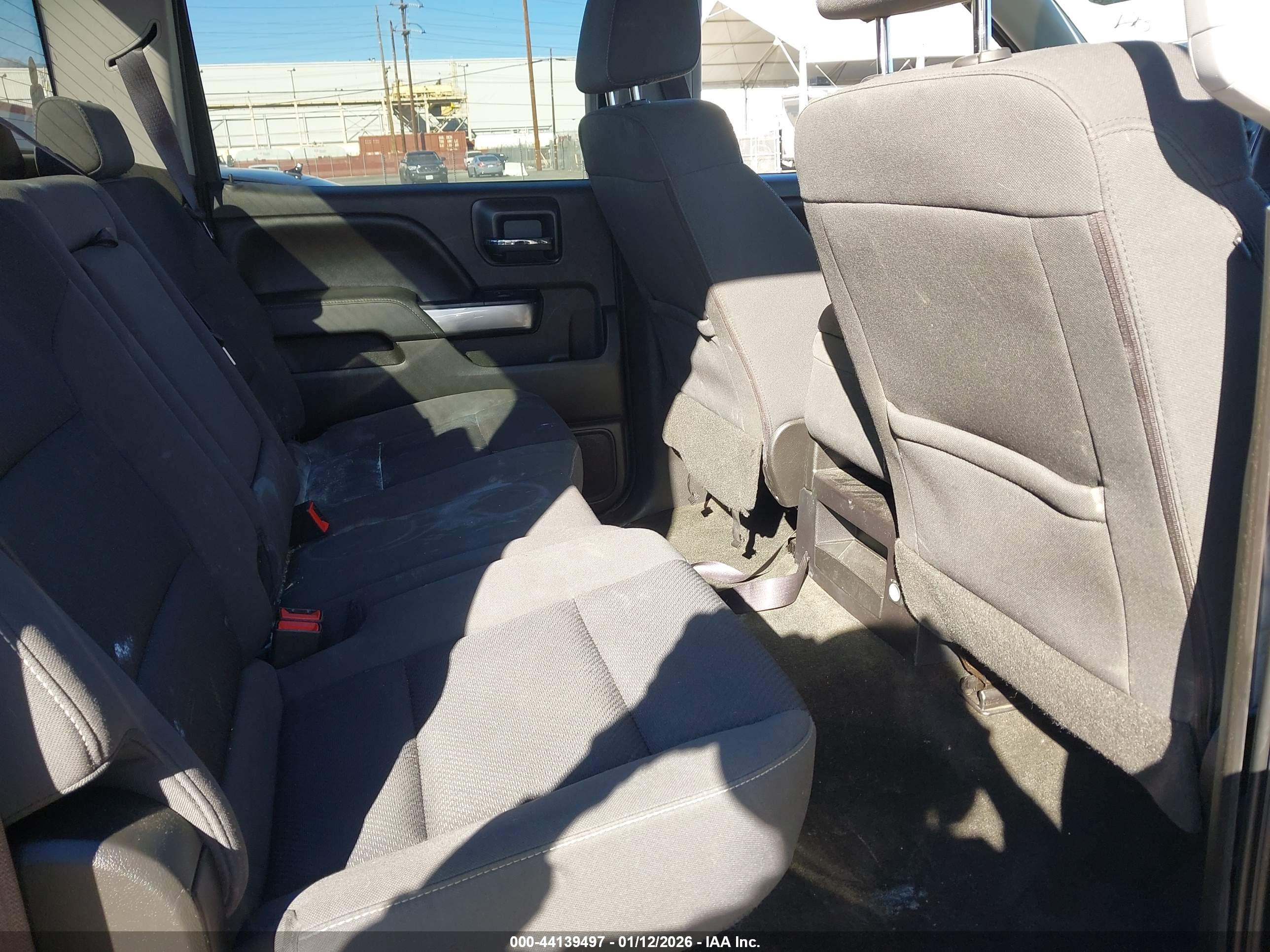 CHEVROLET SILVERADO image 8