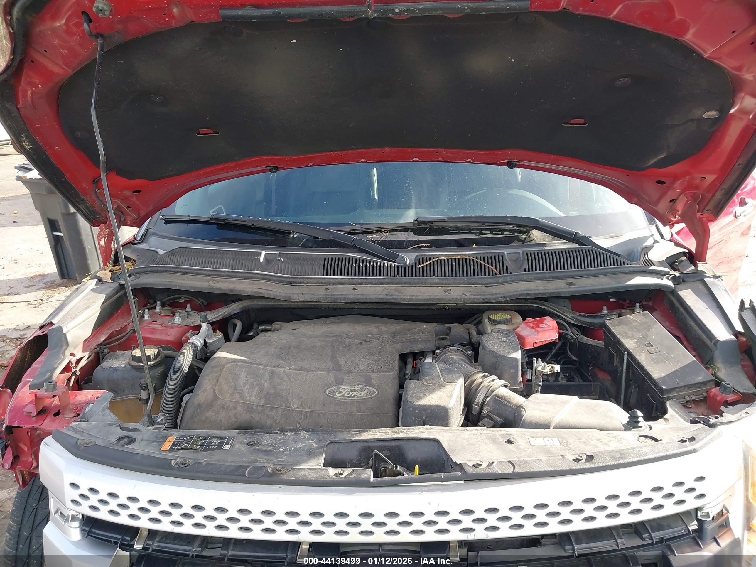 FORD EXPLORER image 10