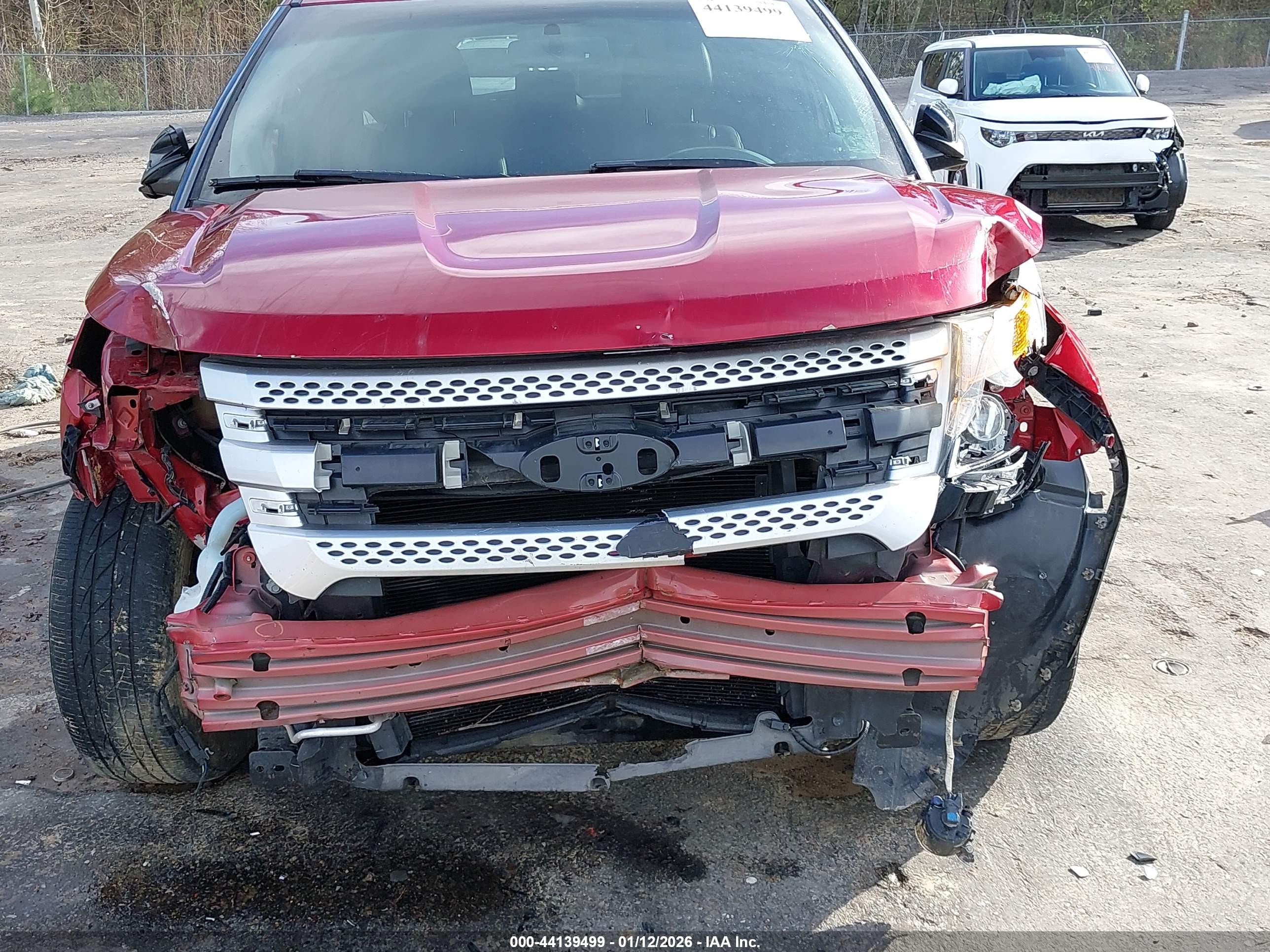 FORD EXPLORER image 6
