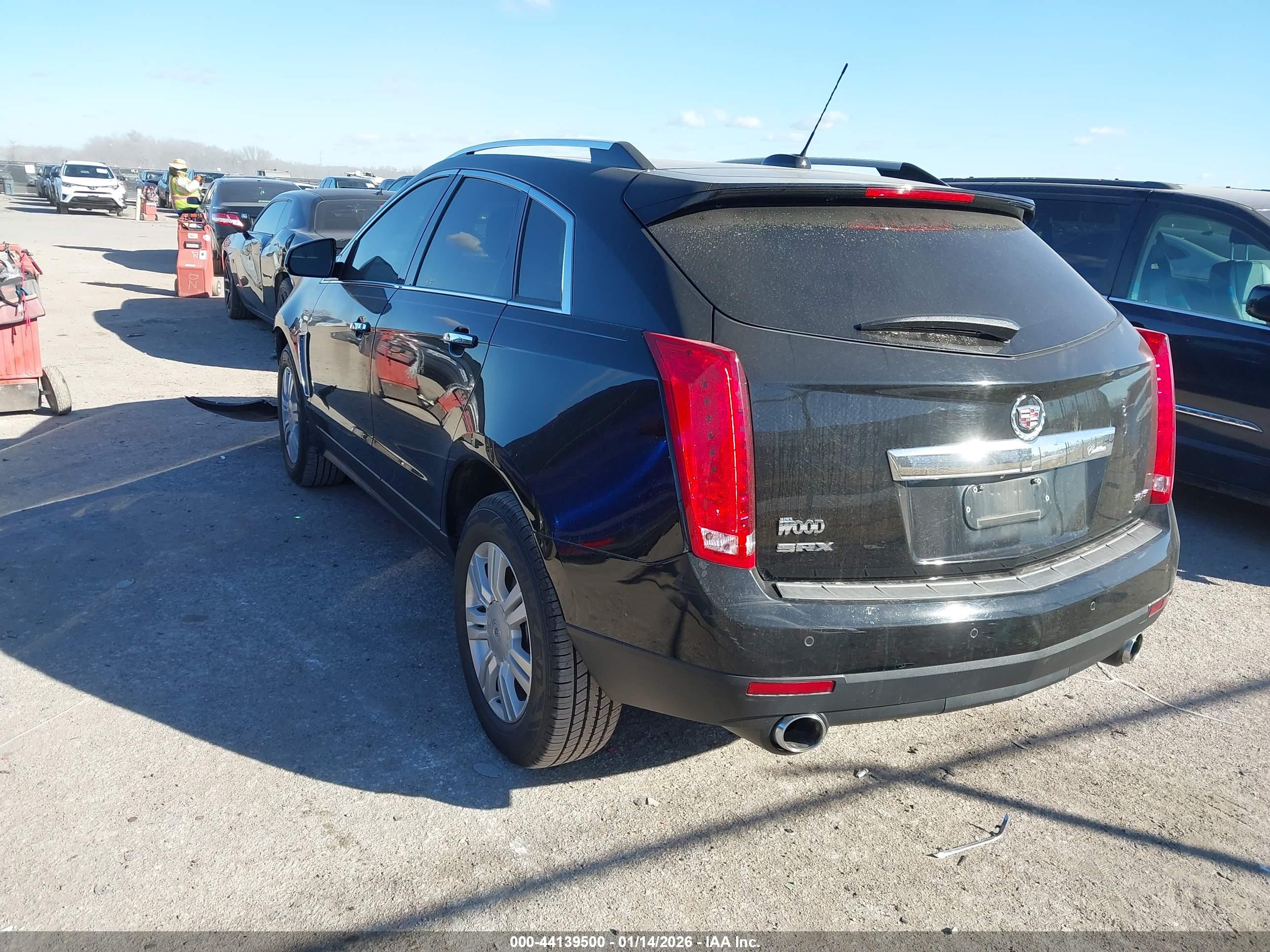 CADILLAC SRX image 3