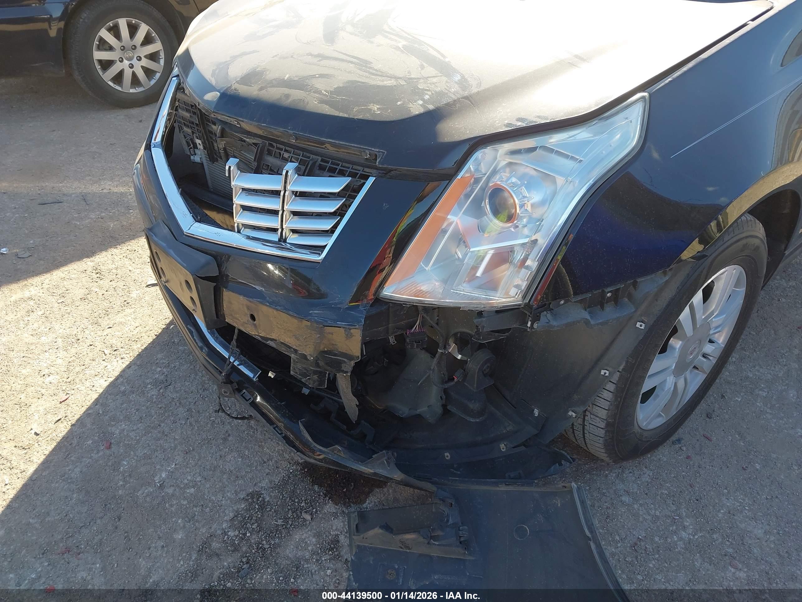 CADILLAC SRX image 6