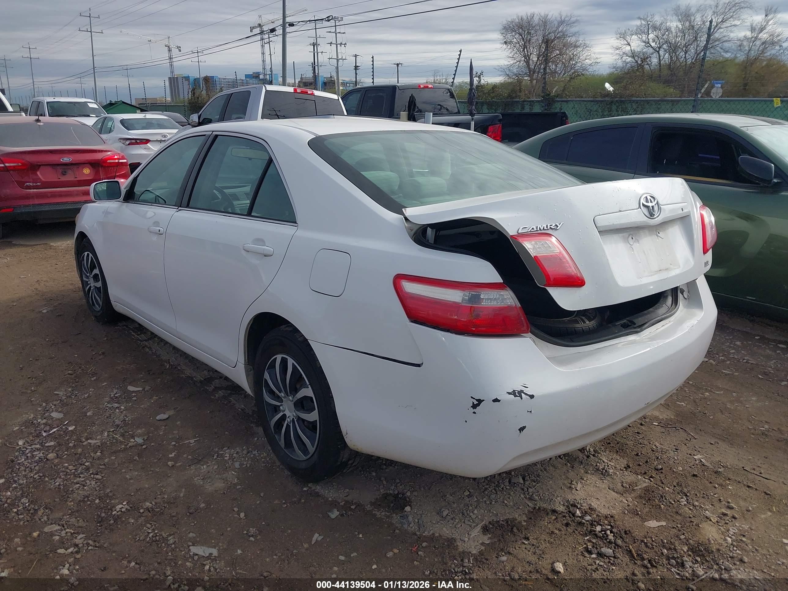TOYOTA CAMRY image 6