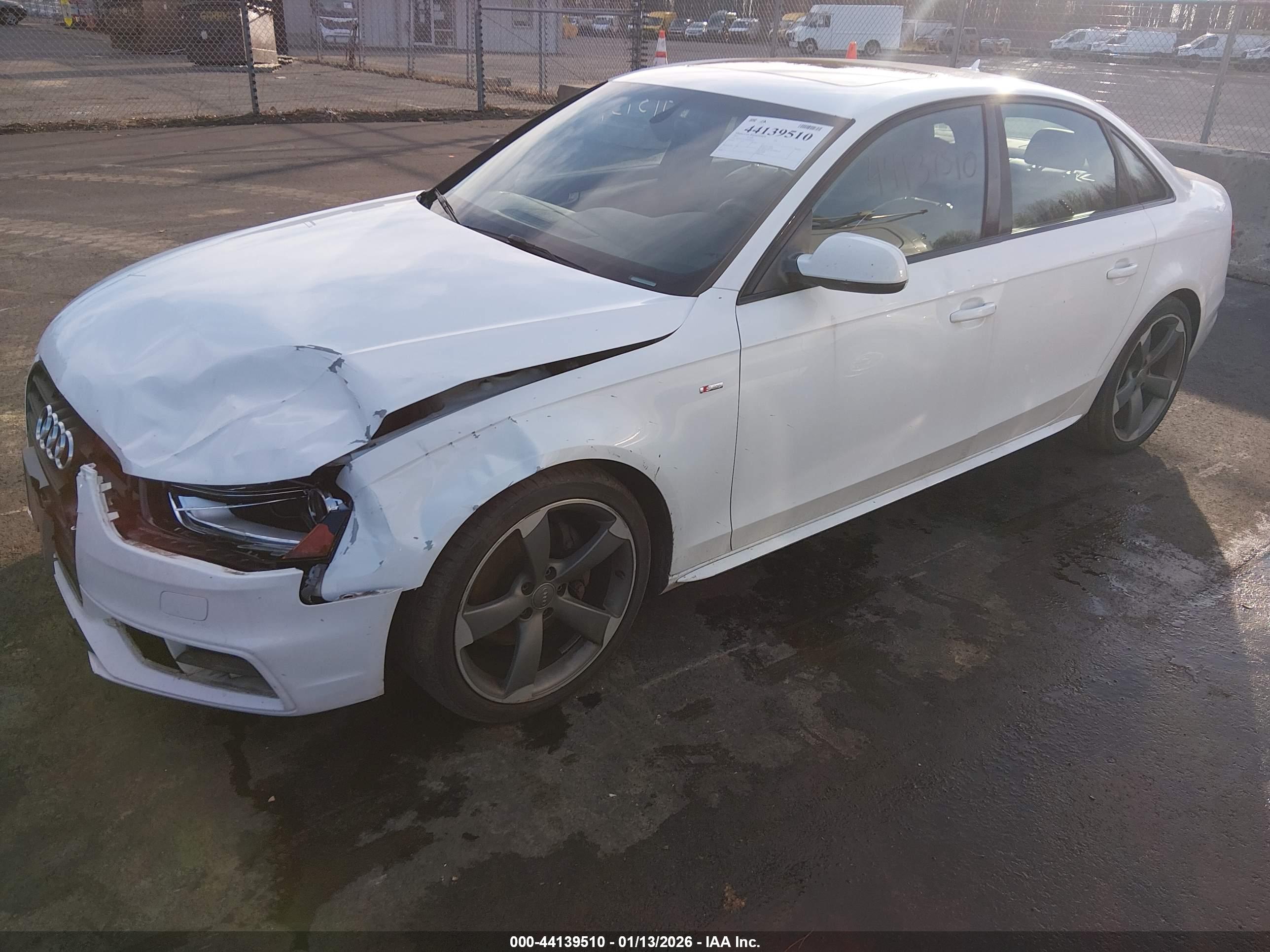 AUDI A4 image 2