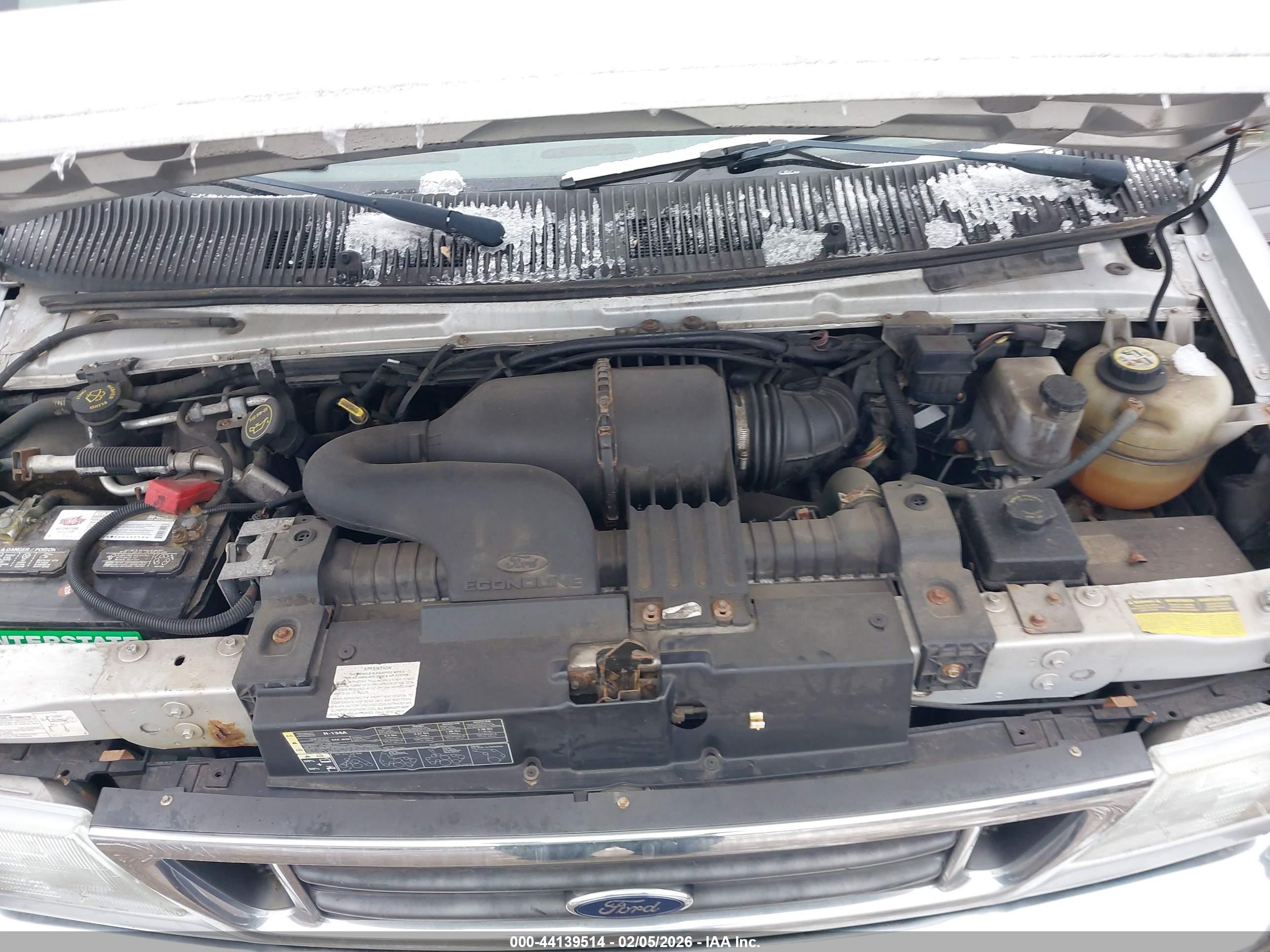 FORD E-250 image 10