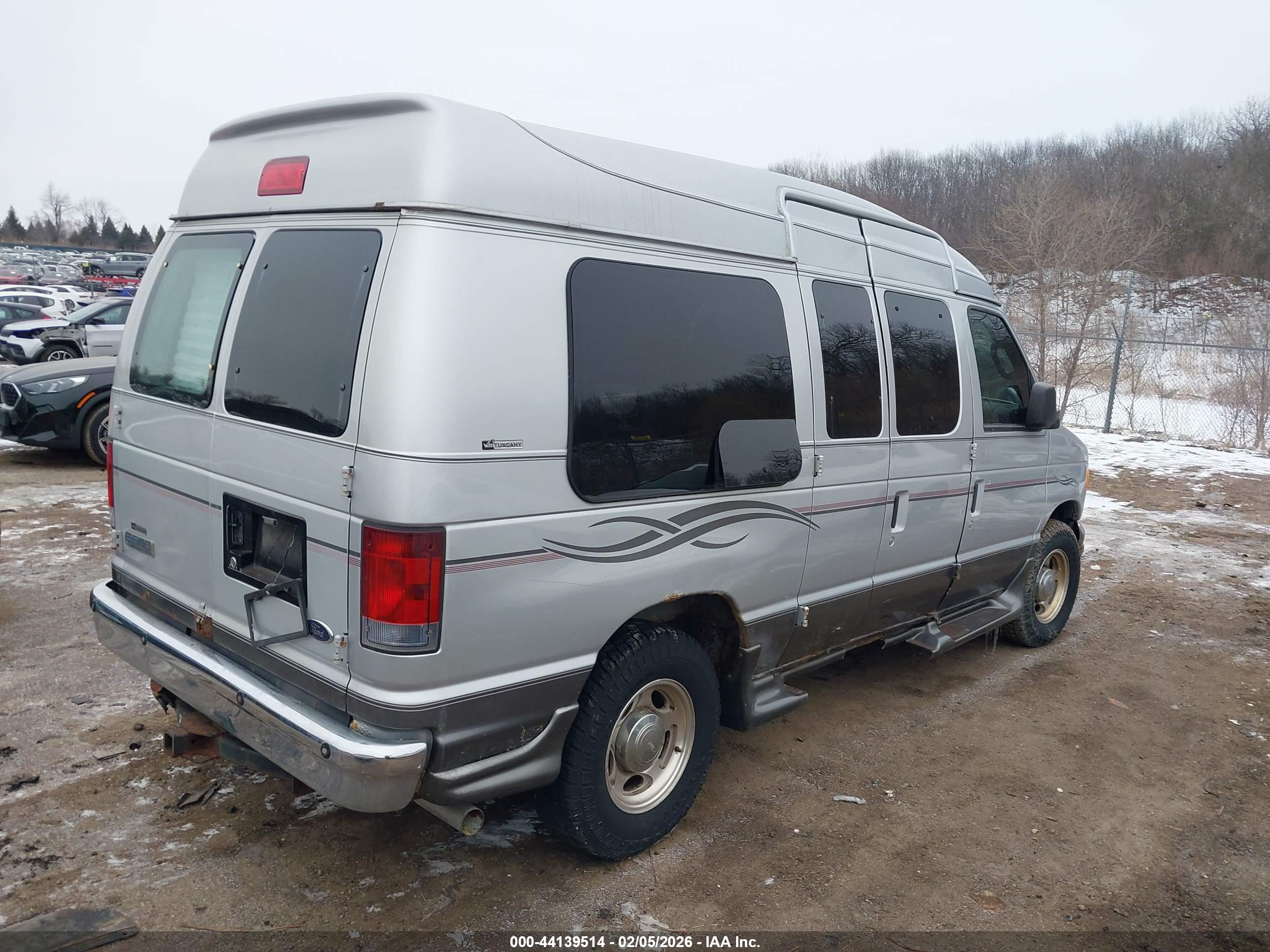 FORD E-250 image 4