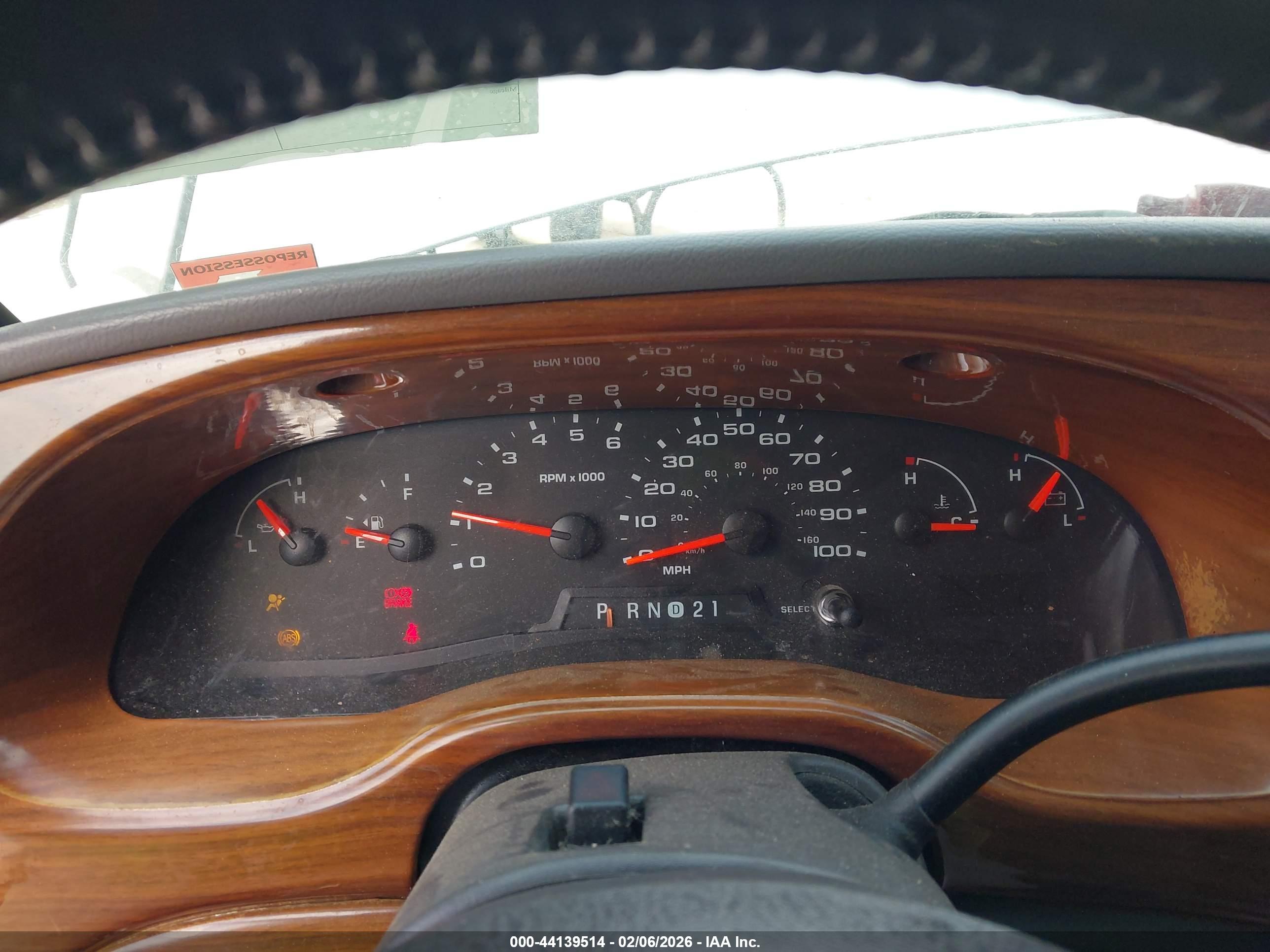 FORD E-250 image 7