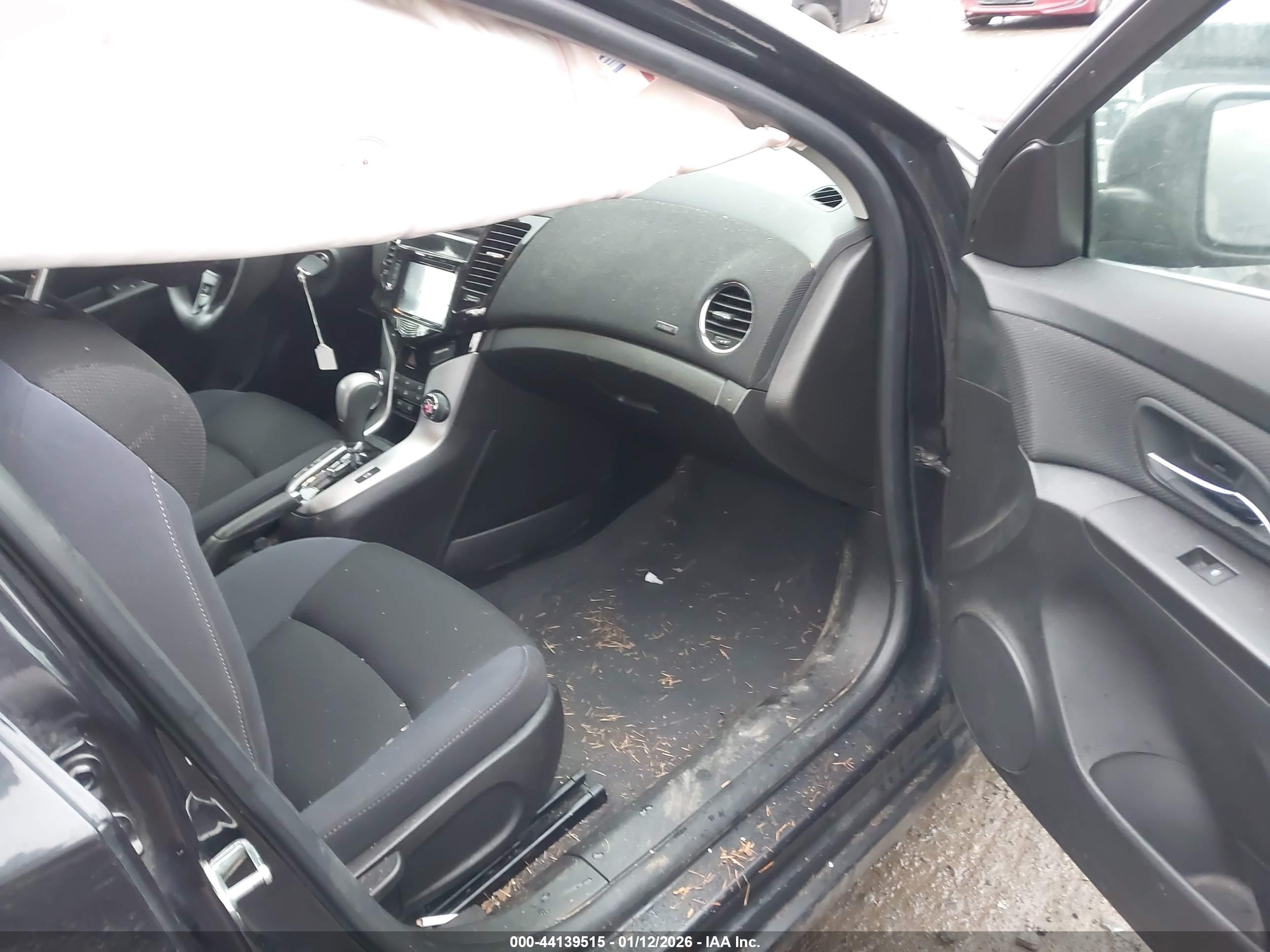 CHEVROLET CRUZE image 5