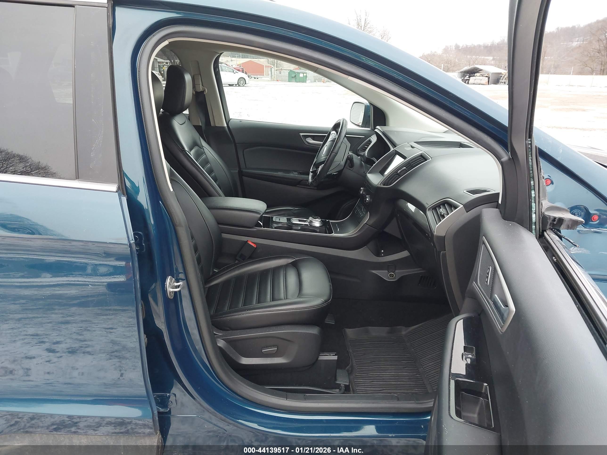 FORD EDGE image 5