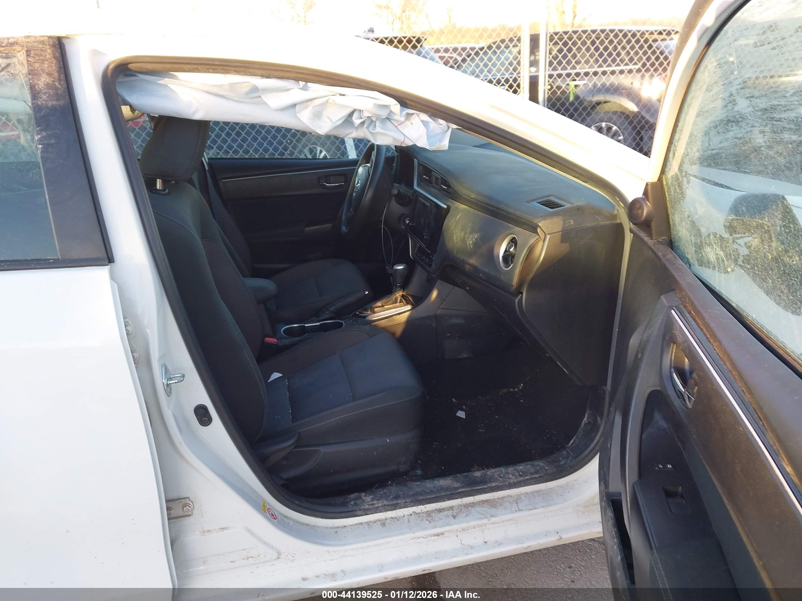 TOYOTA COROLLA image 5