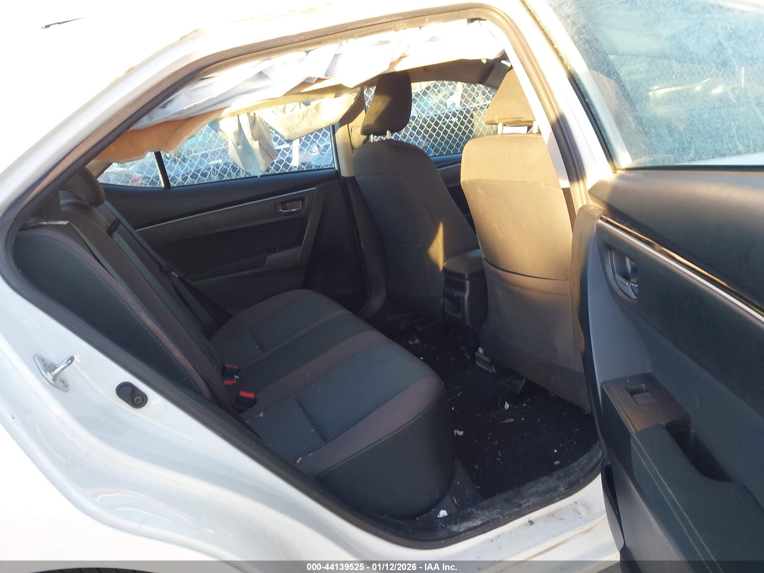 TOYOTA COROLLA image 8