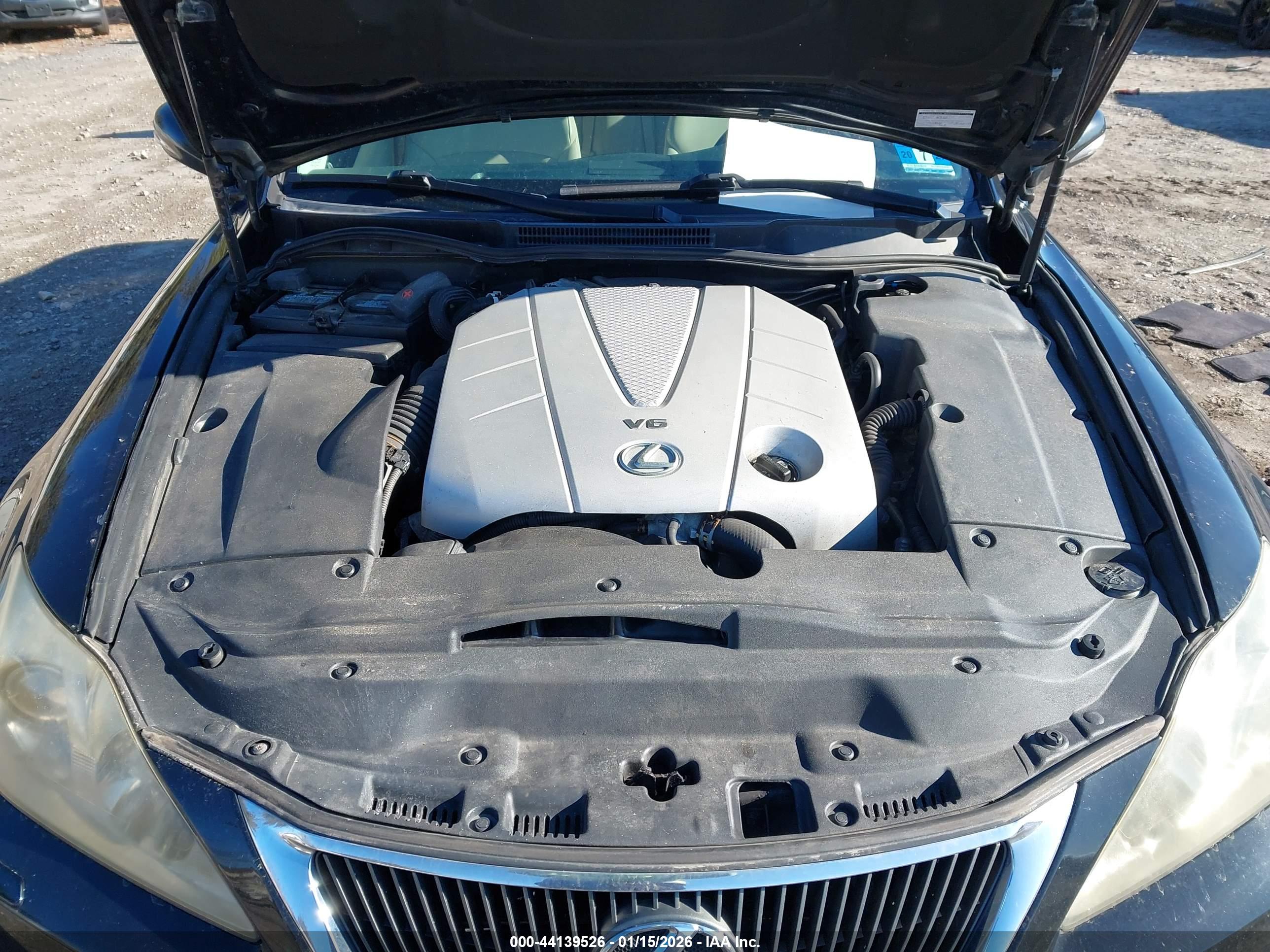 LEXUS IS image 10