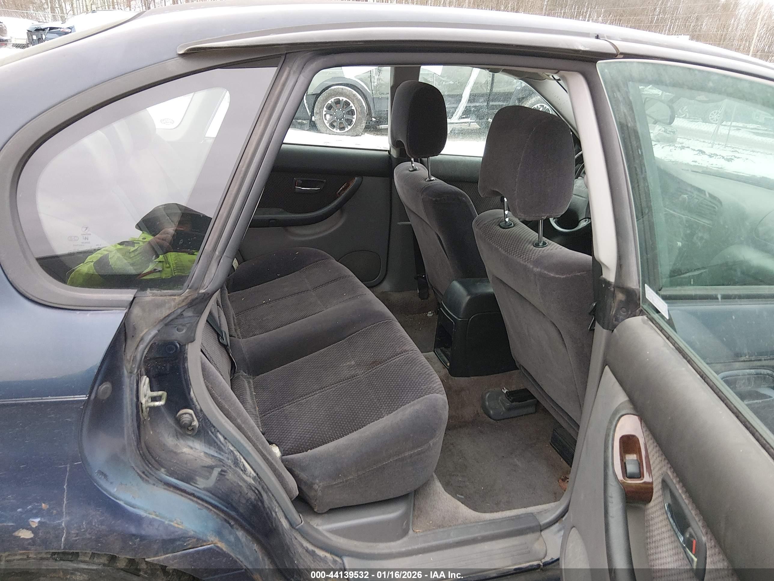 SUBARU LEGACY image 8