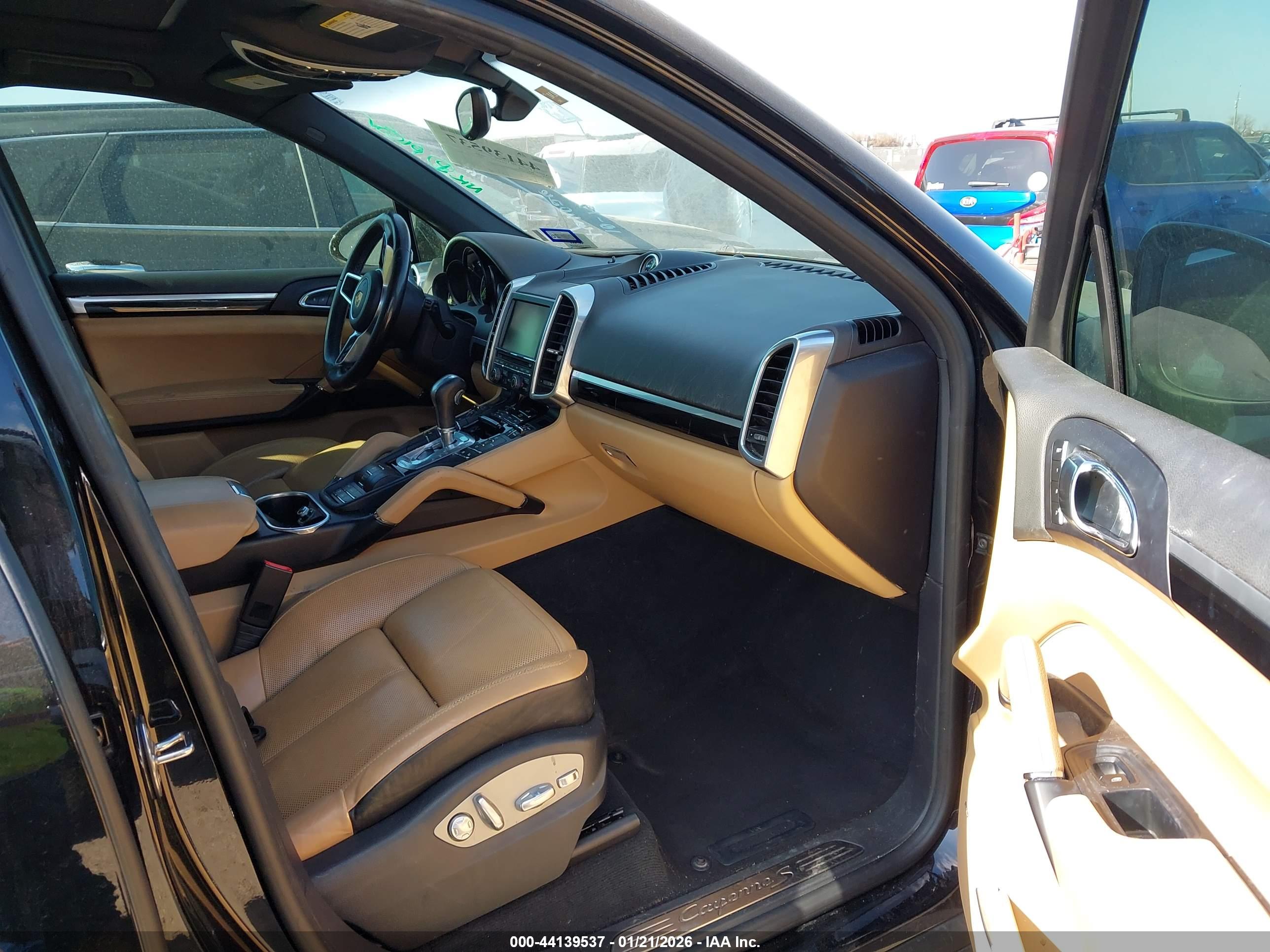 PORSCHE CAYENNE image 5