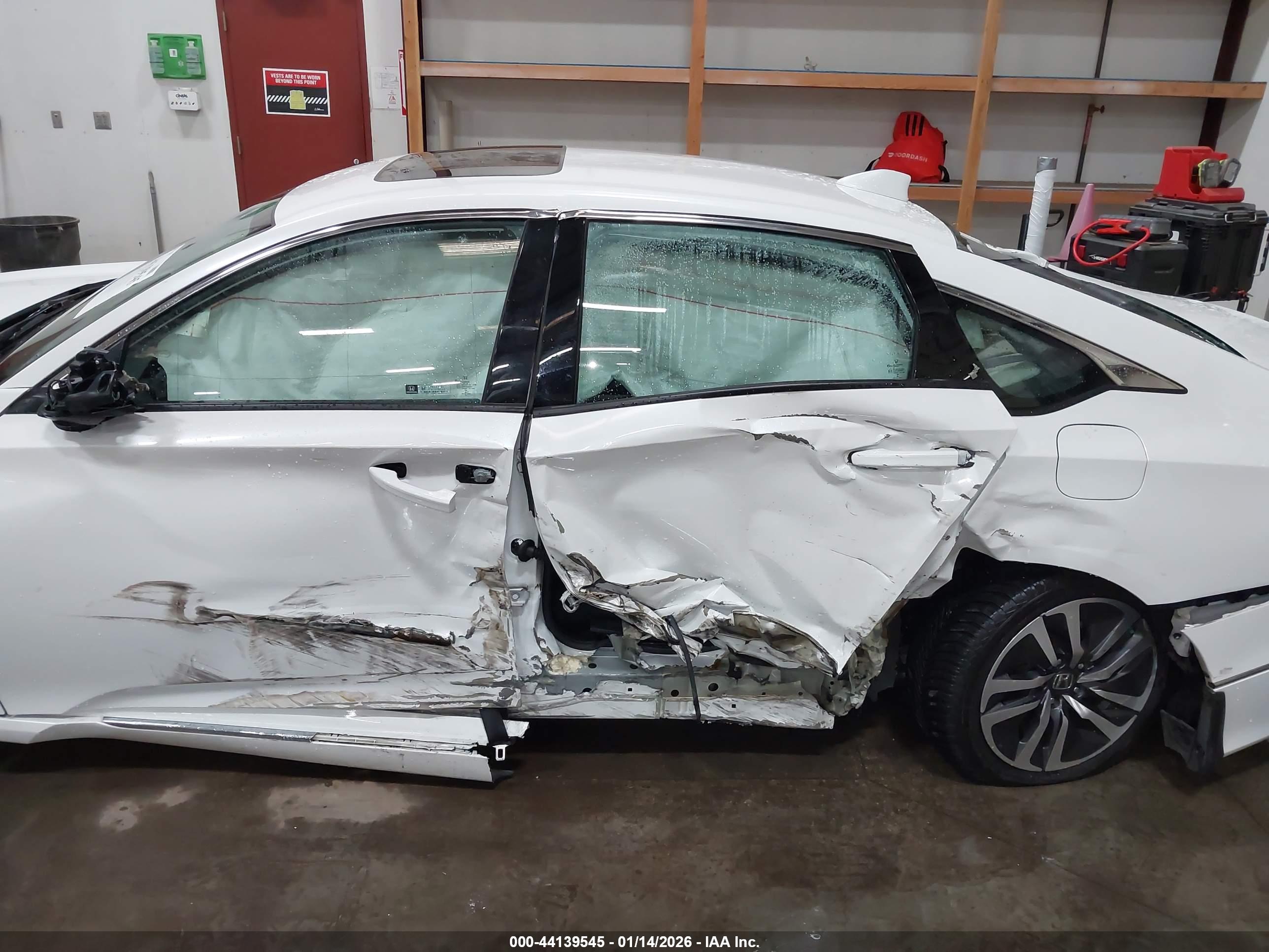 HONDA ACCORD image 6