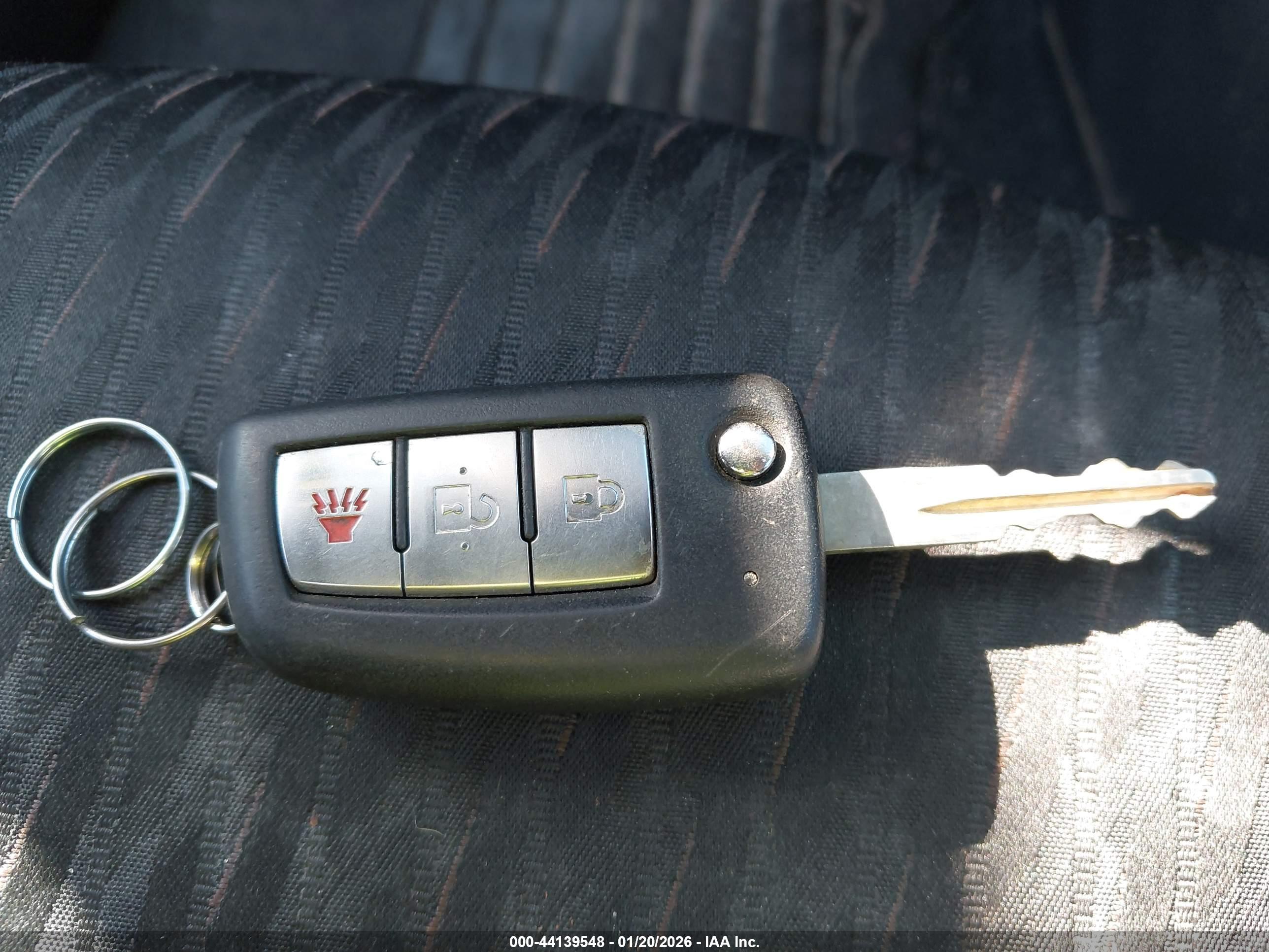 NISSAN ROGUE image 11