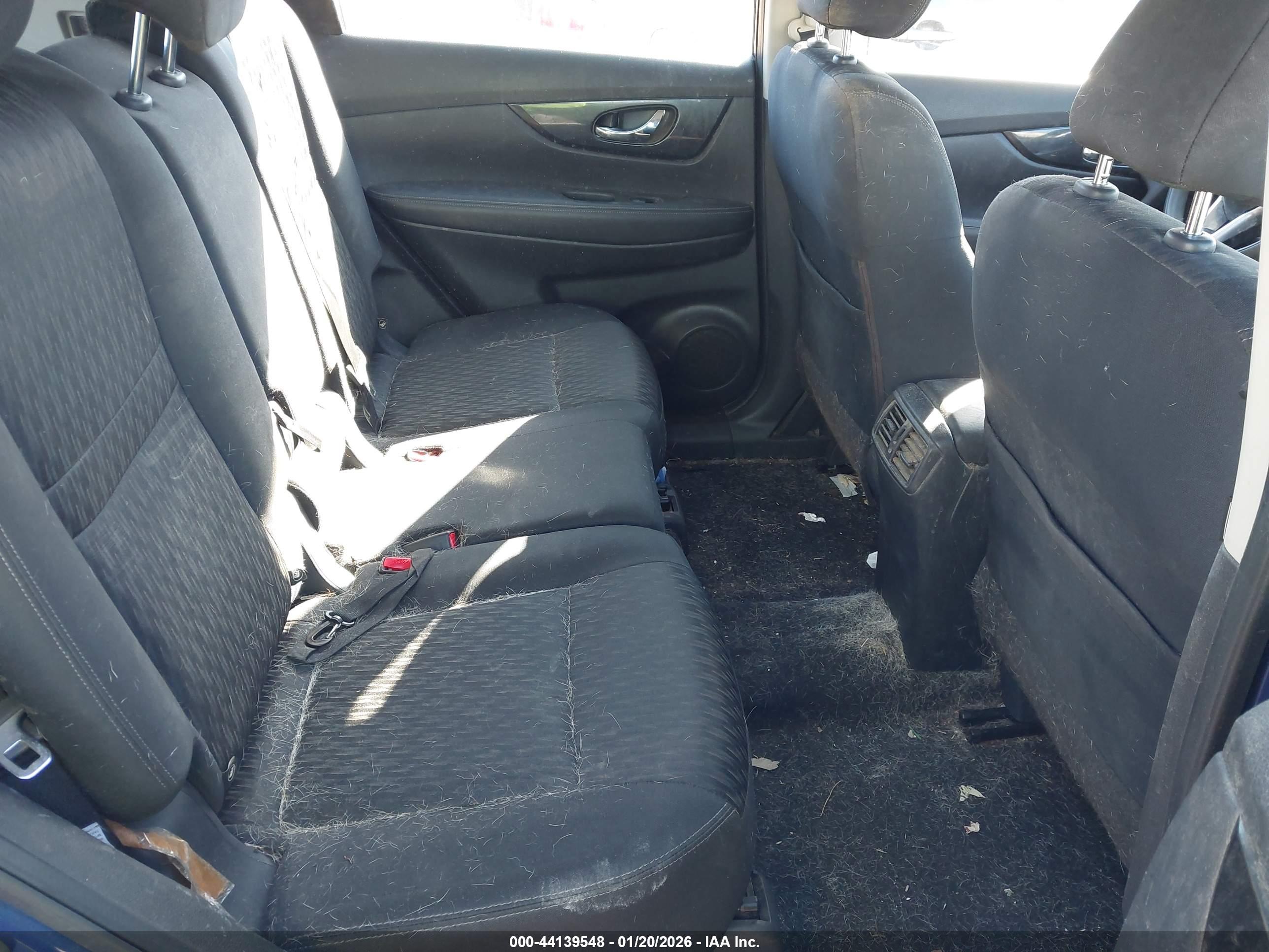 NISSAN ROGUE image 8