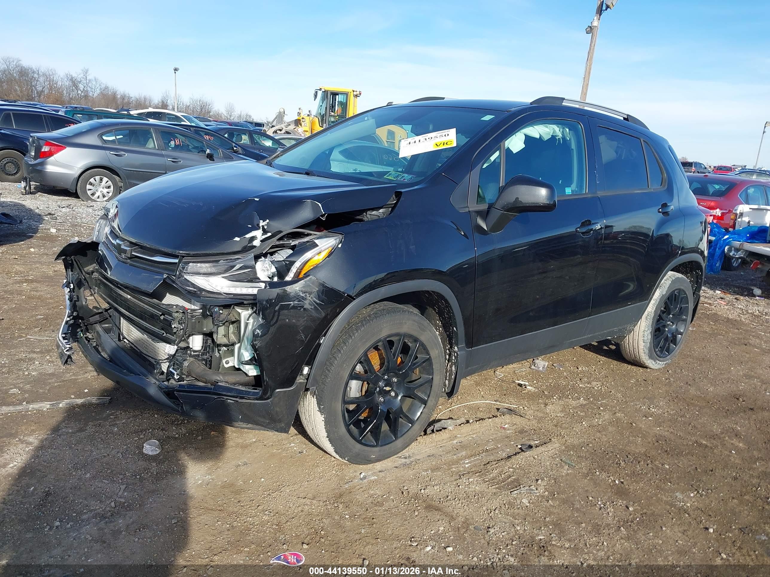 CHEVROLET TRAX image 2