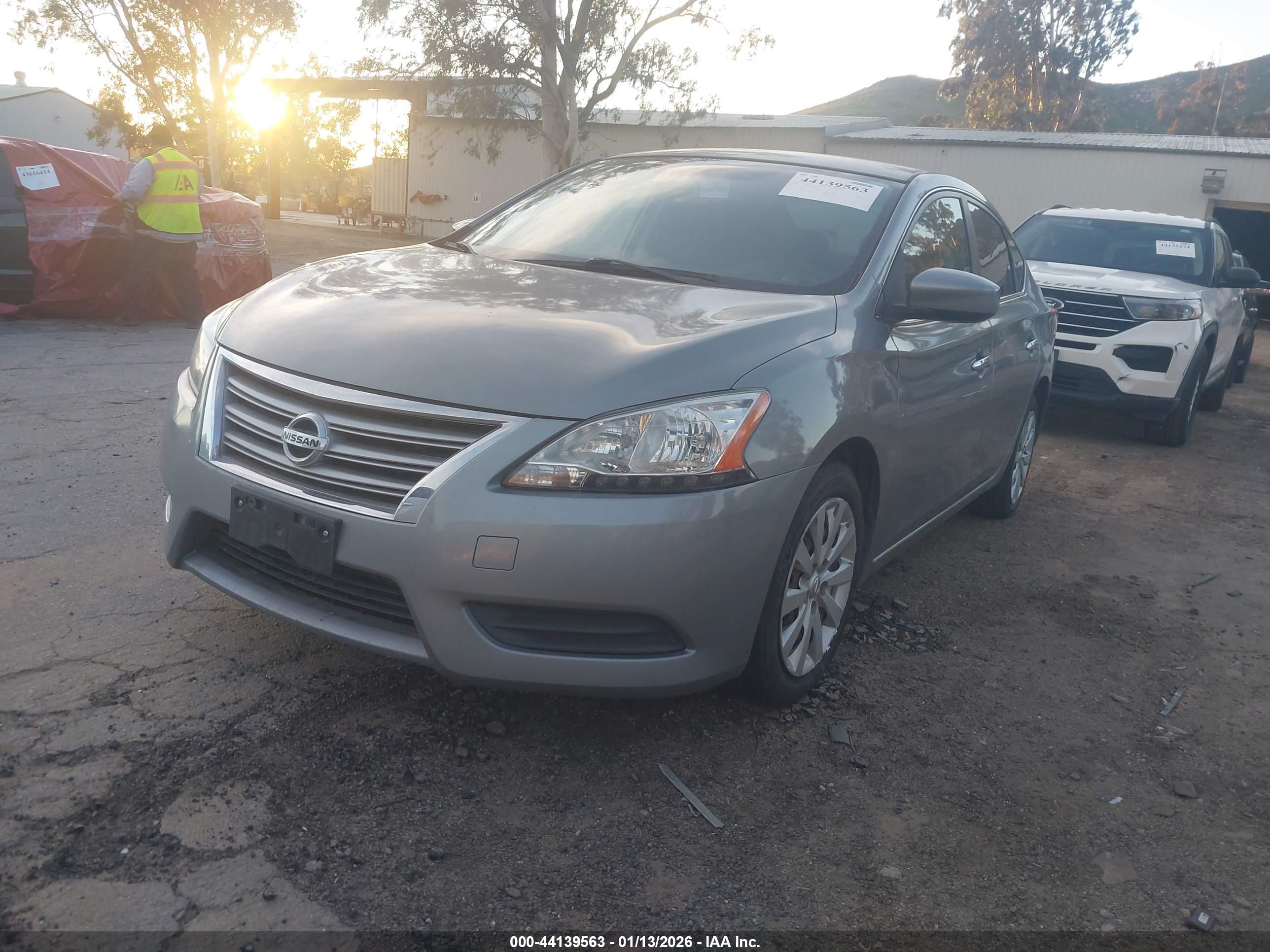 NISSAN SENTRA image 2