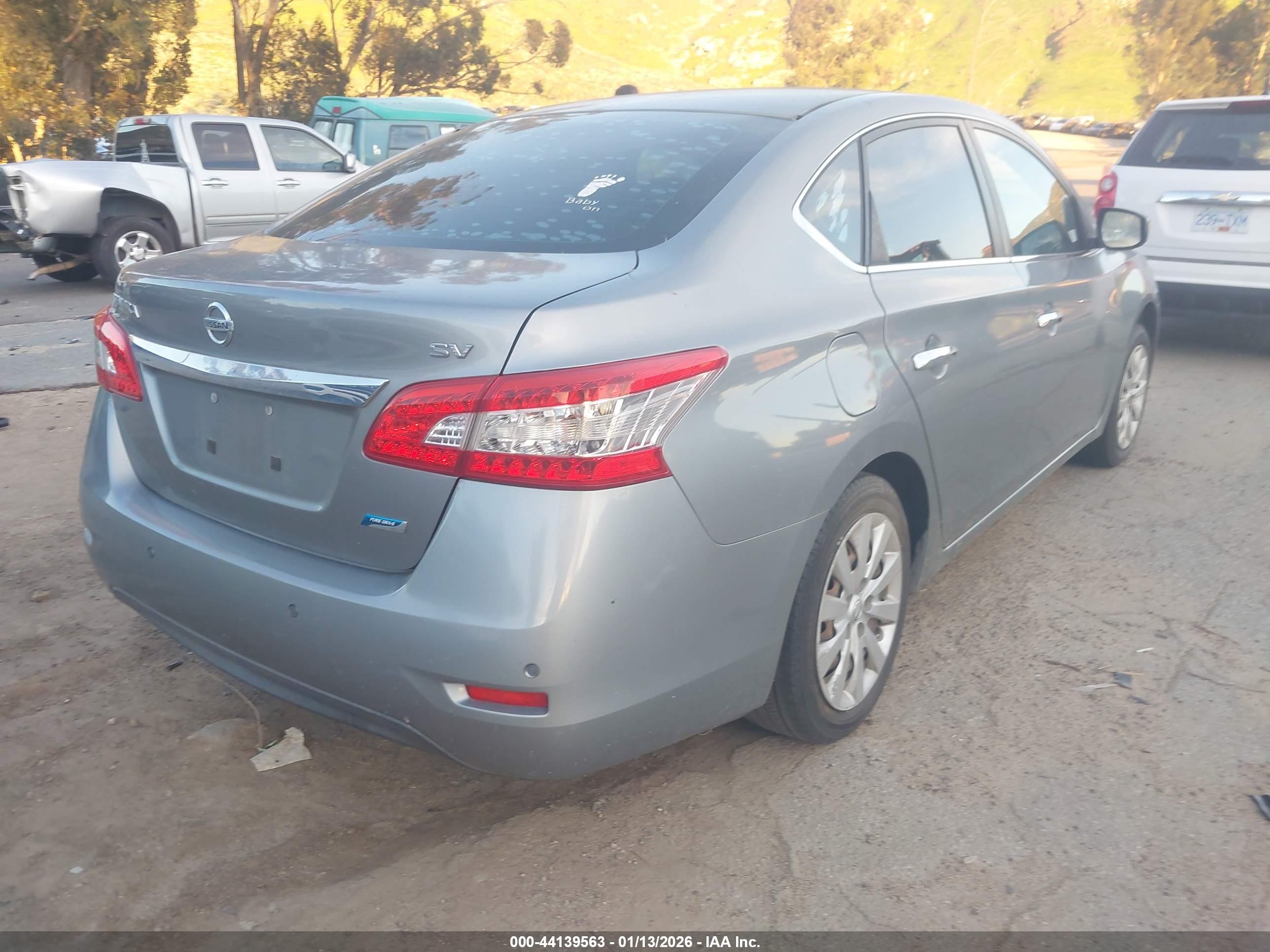 NISSAN SENTRA image 4