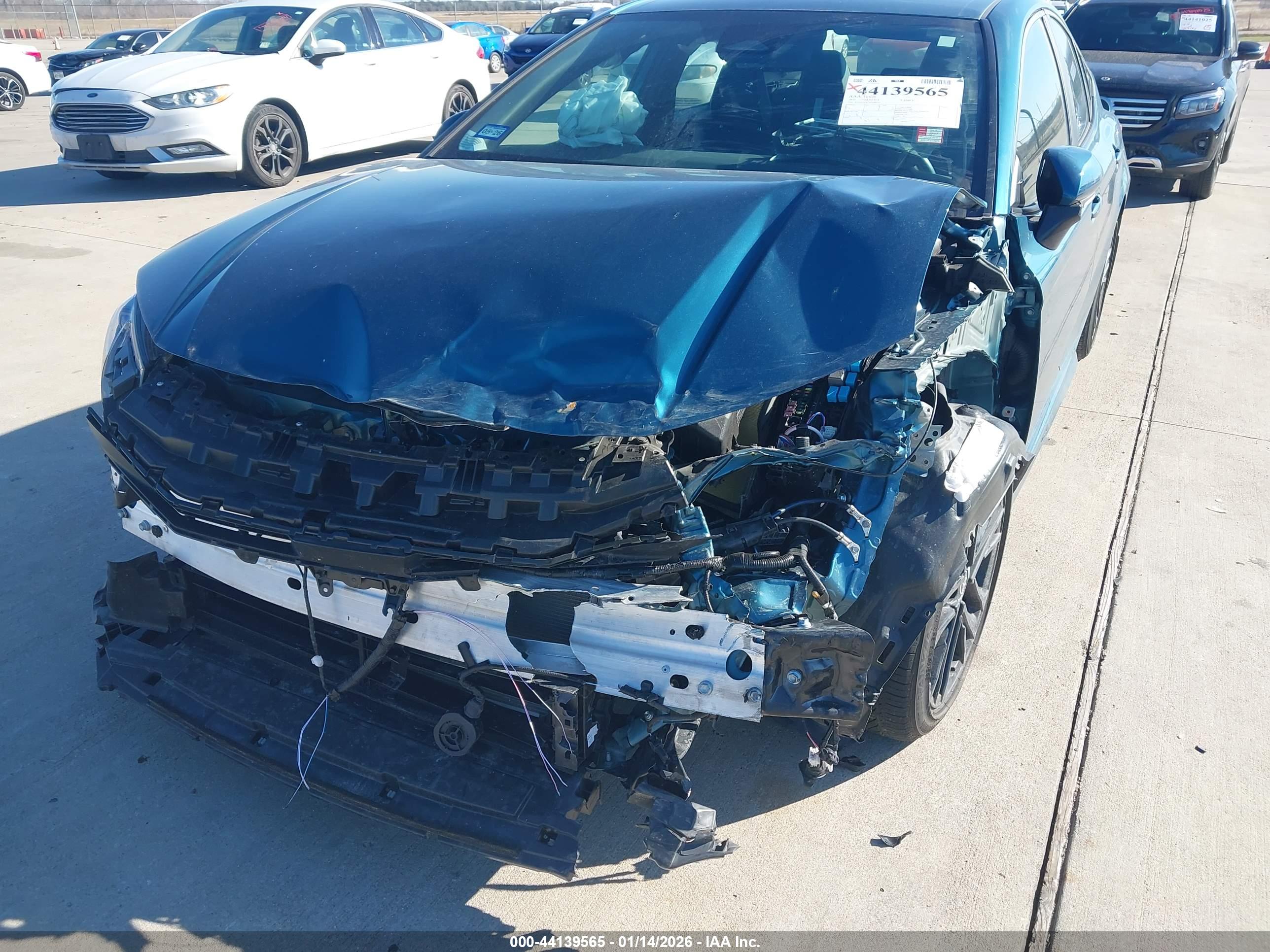TOYOTA CAMRY image 6