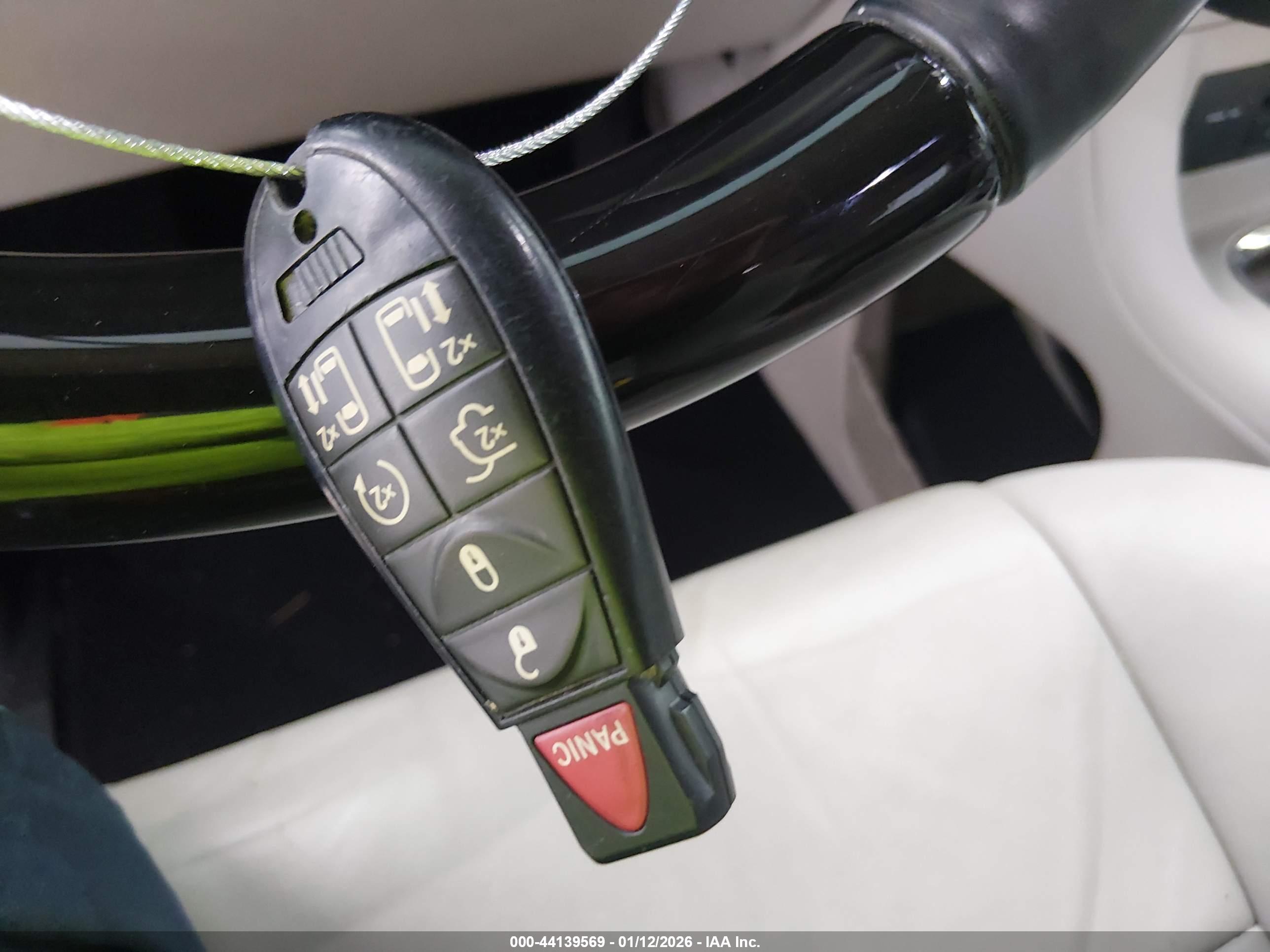CHRYSLER TOWN image 11