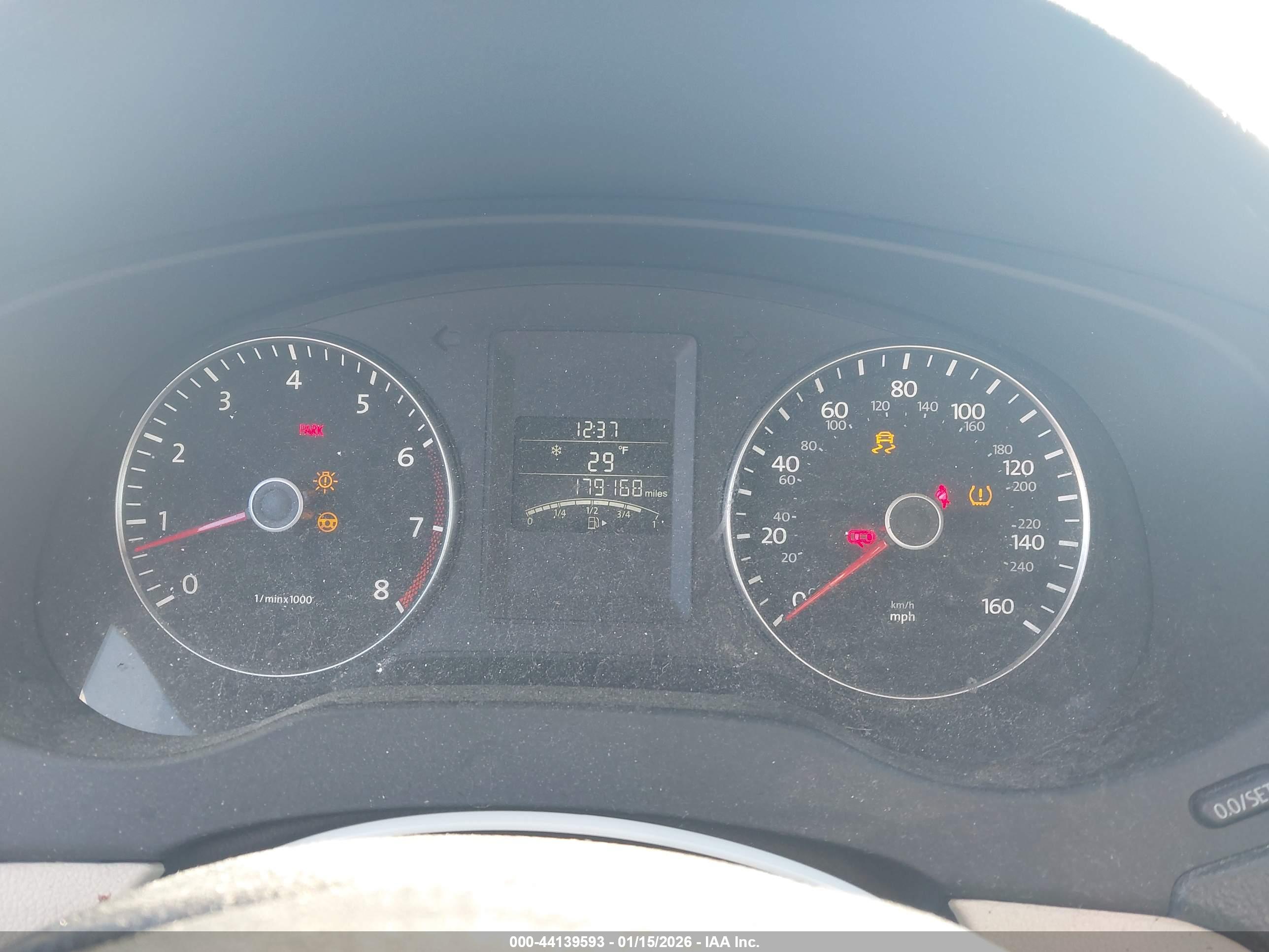 VOLKSWAGEN JETTA image 7