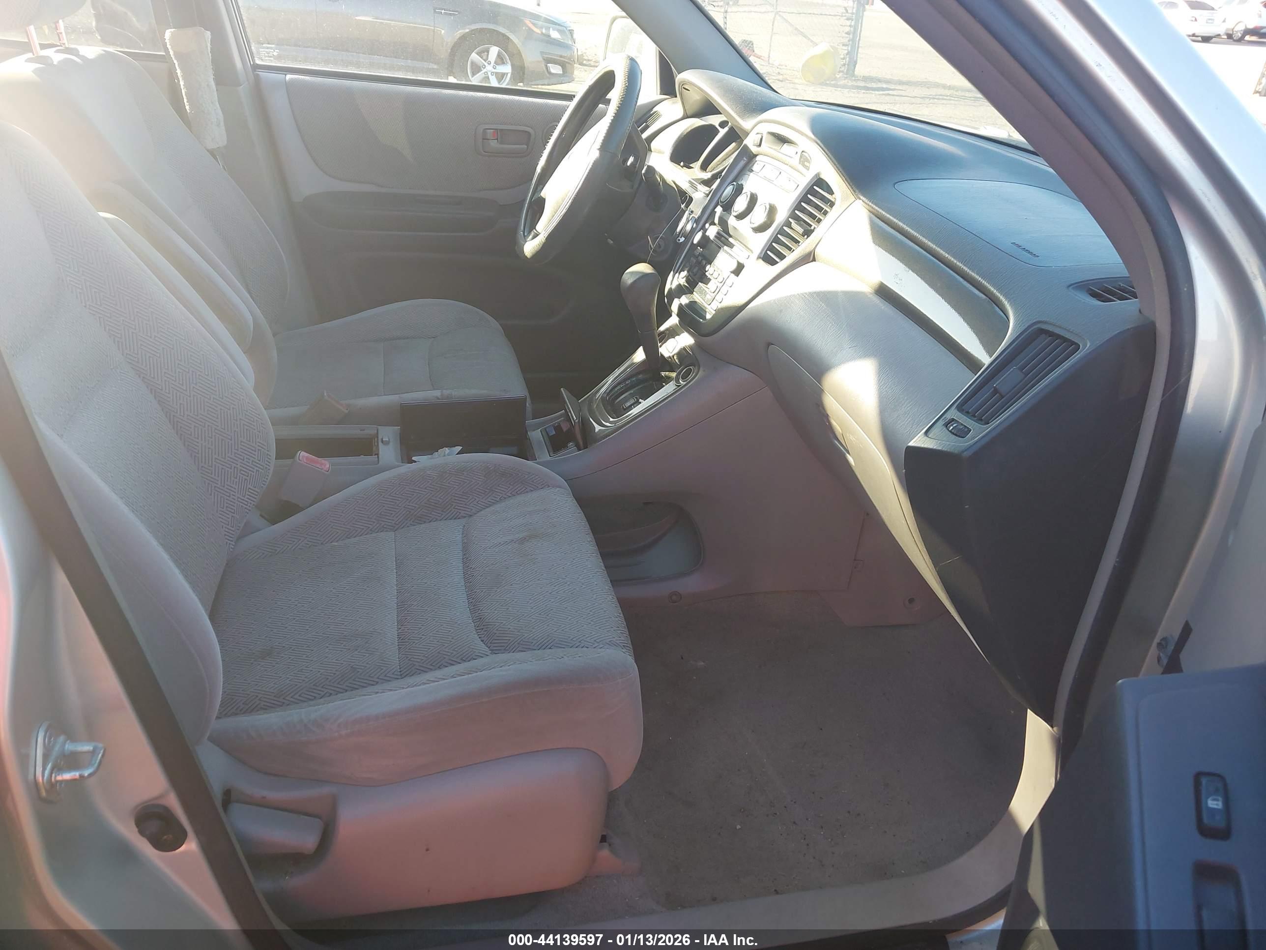 TOYOTA HIGHLANDER image 5