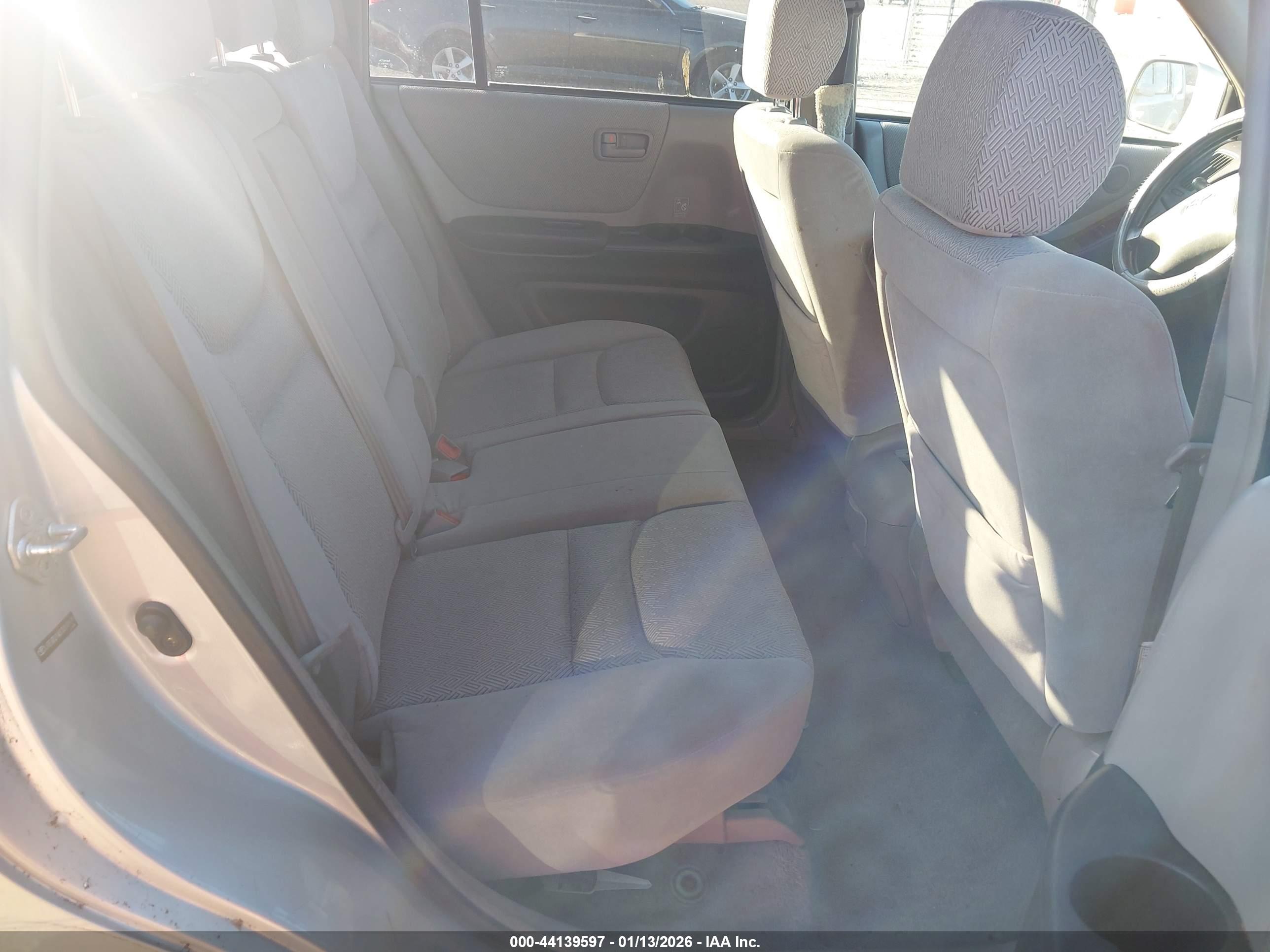 TOYOTA HIGHLANDER image 8