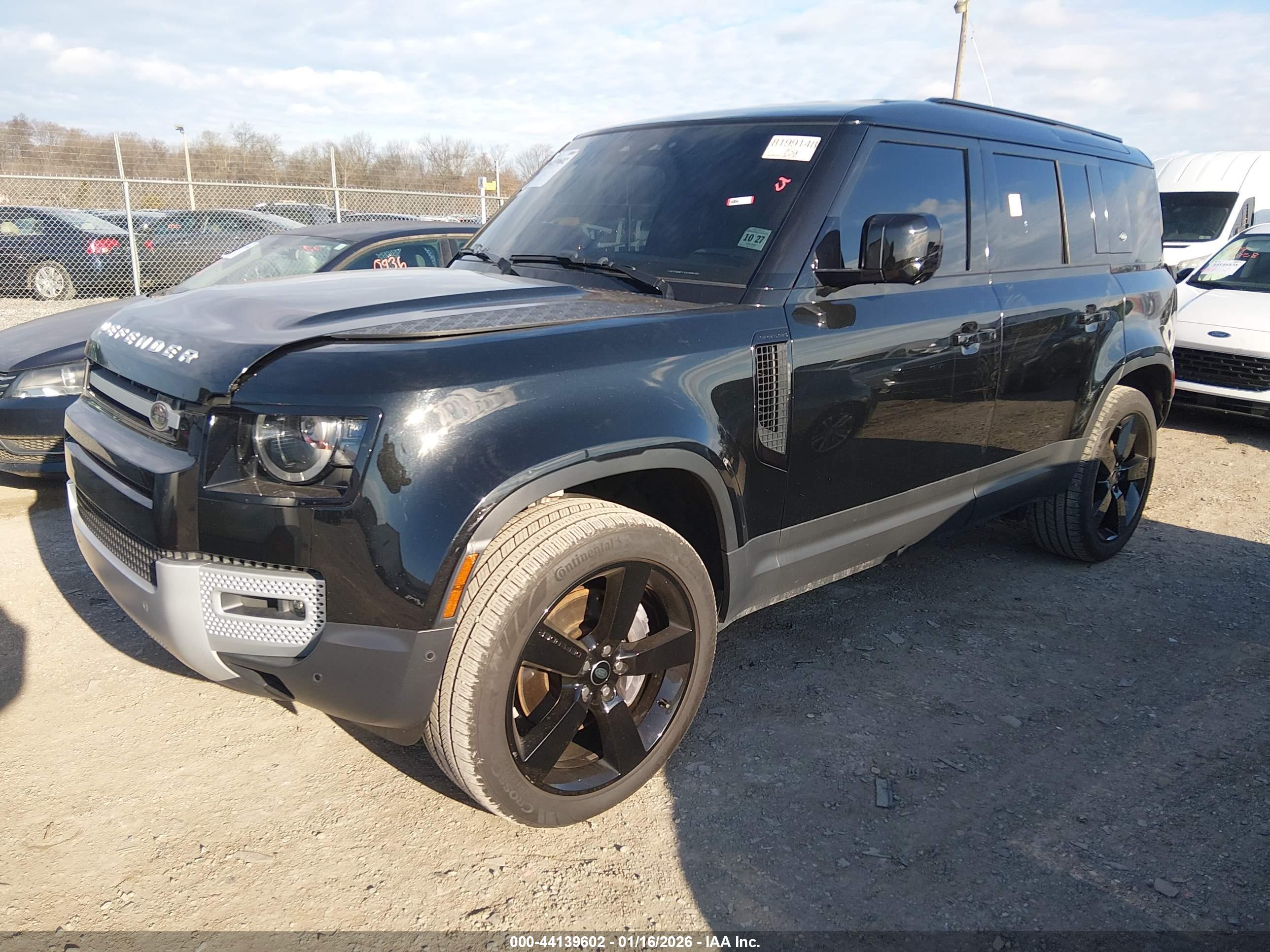 LAND ROVER image 2