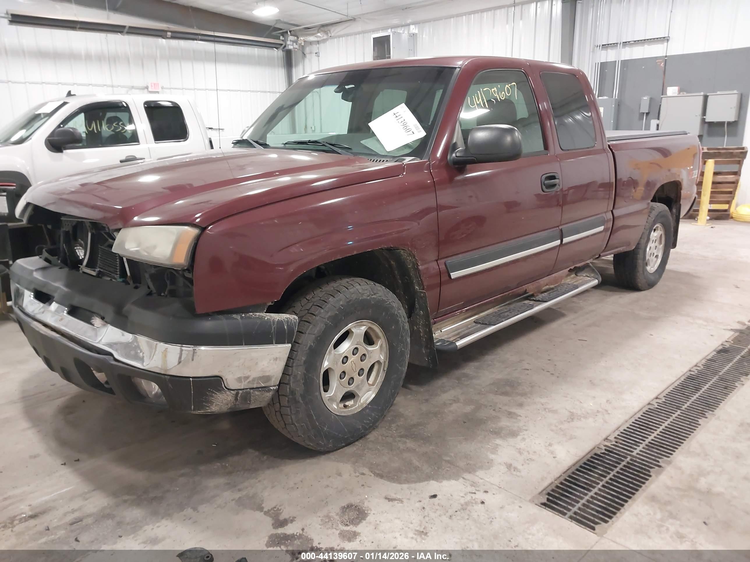 CHEVROLET SILVERADO image 2