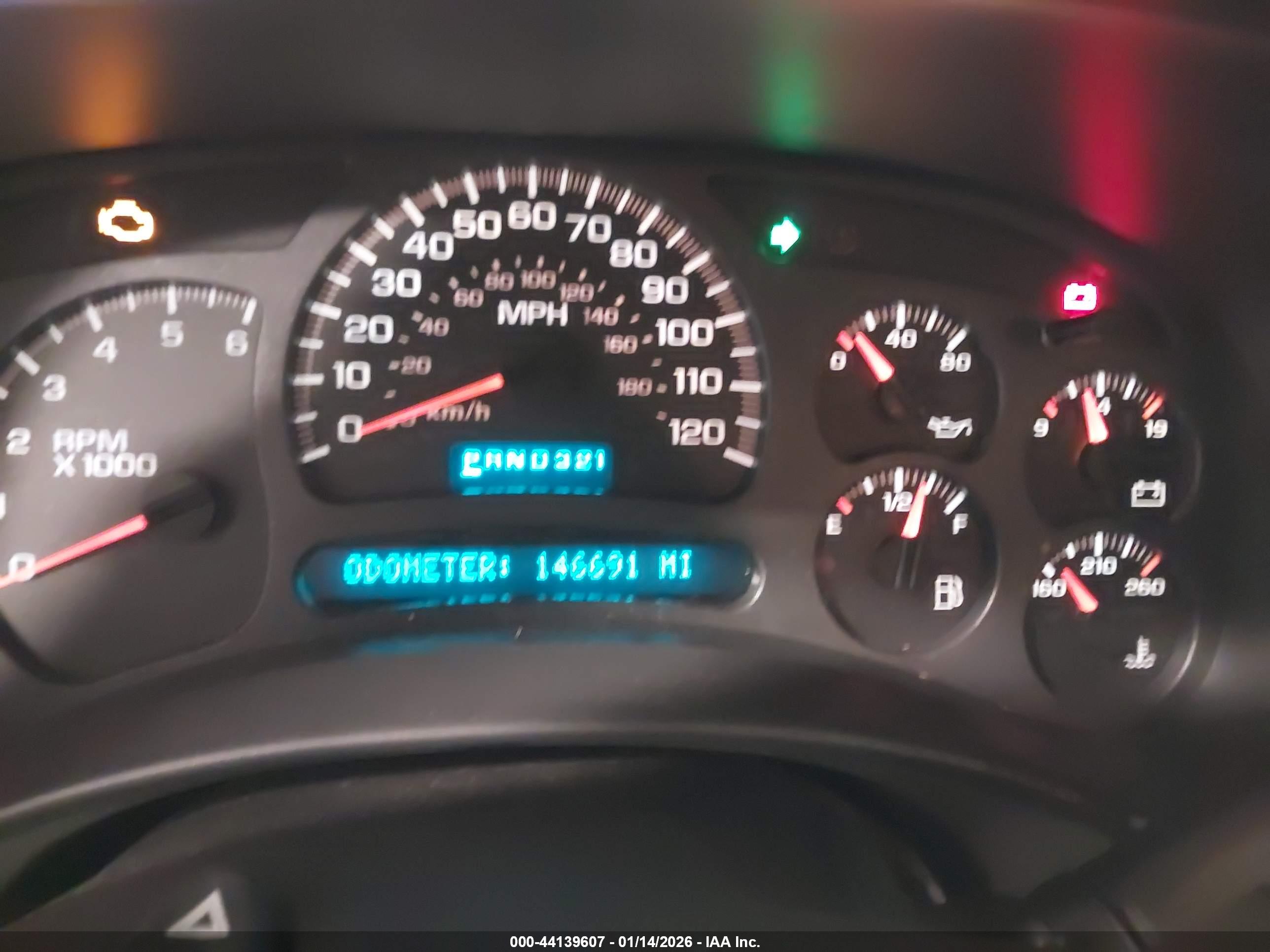 CHEVROLET SILVERADO image 7