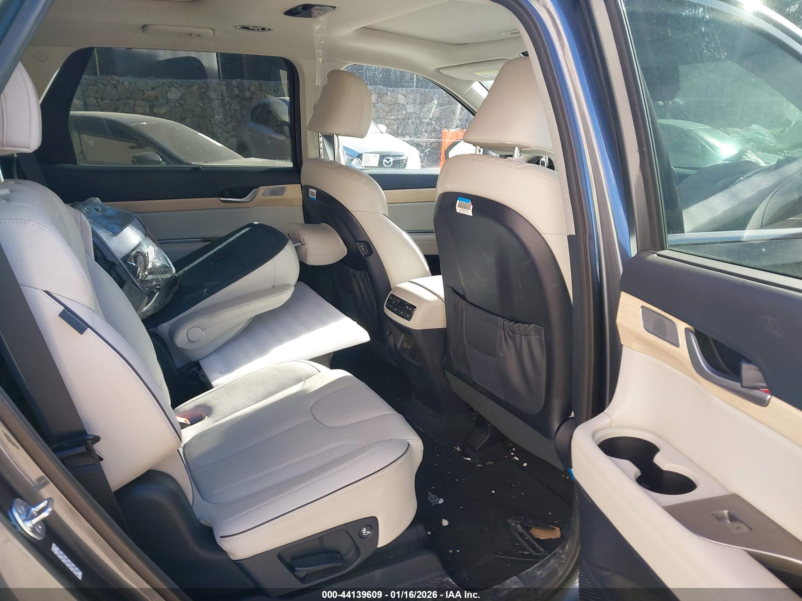 HYUNDAI PALISADE image 8