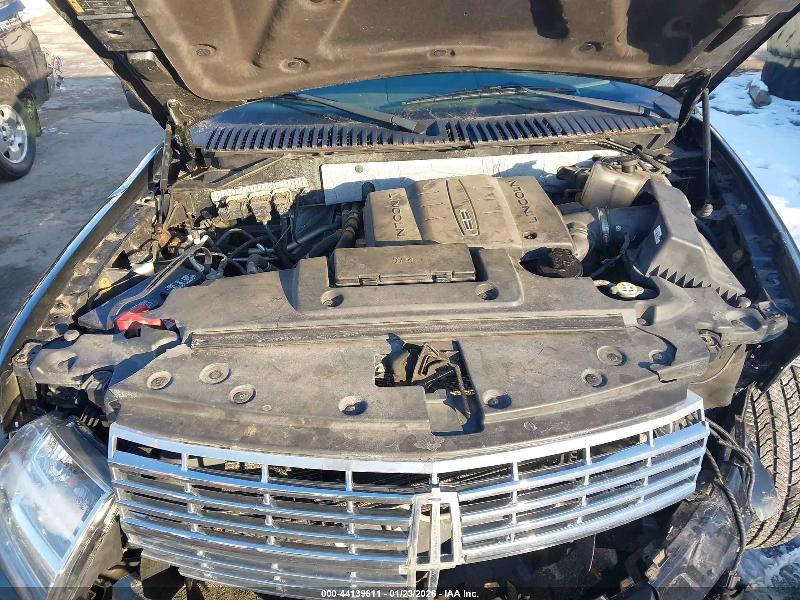 LINCOLN NAVIGATOR image 10