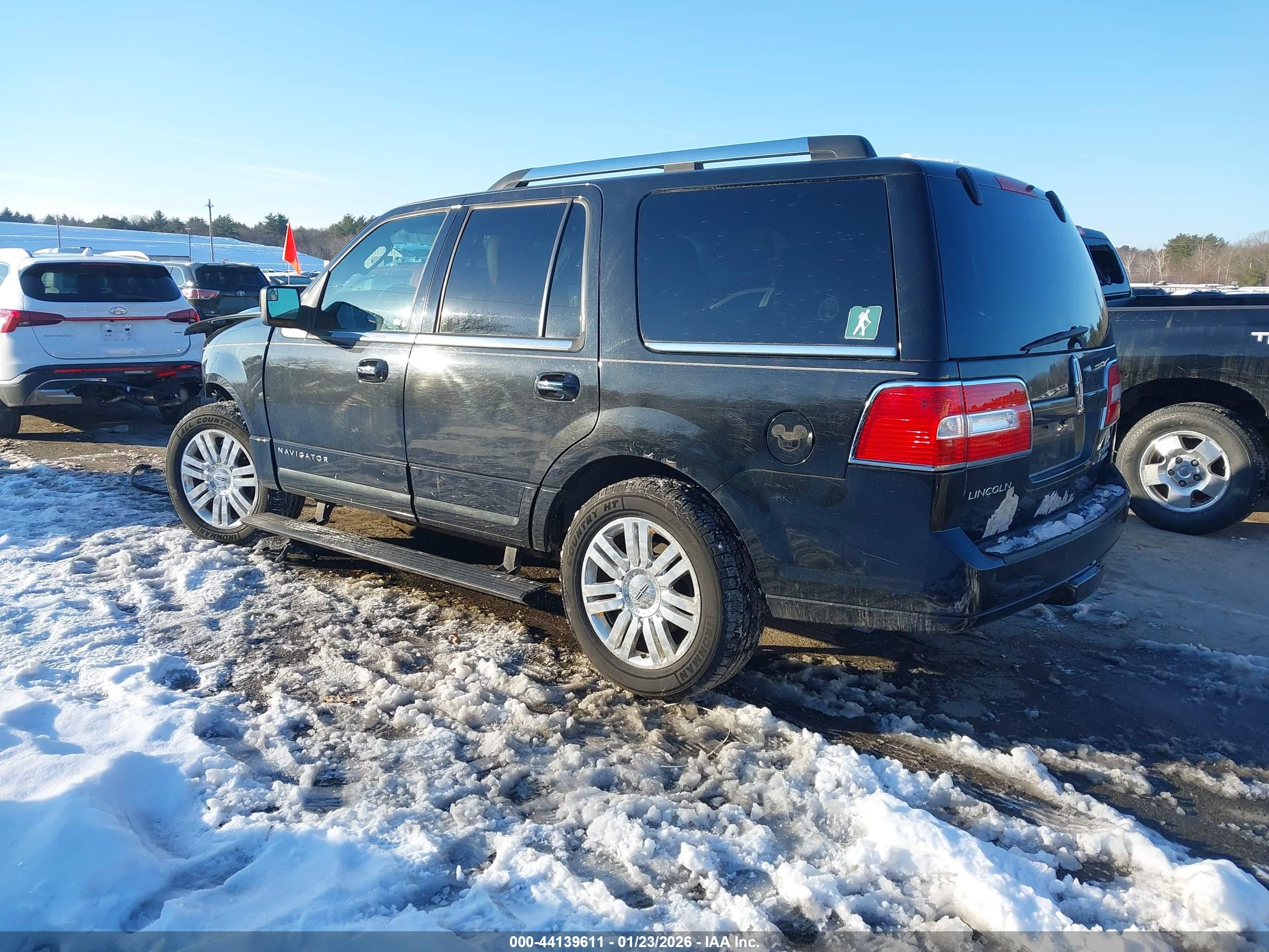 LINCOLN NAVIGATOR image 3