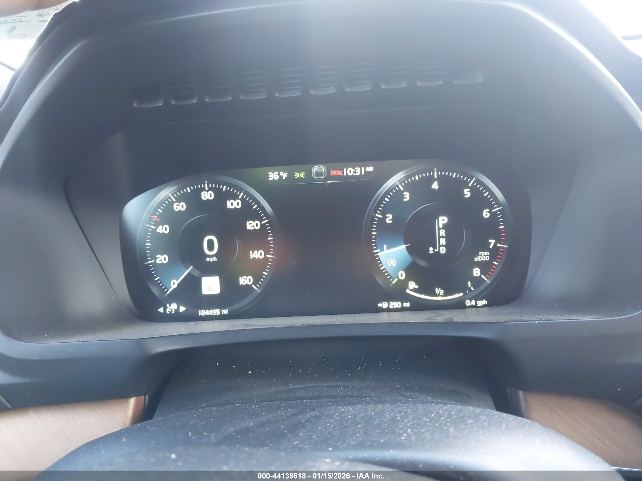VOLVO XC90 image 7