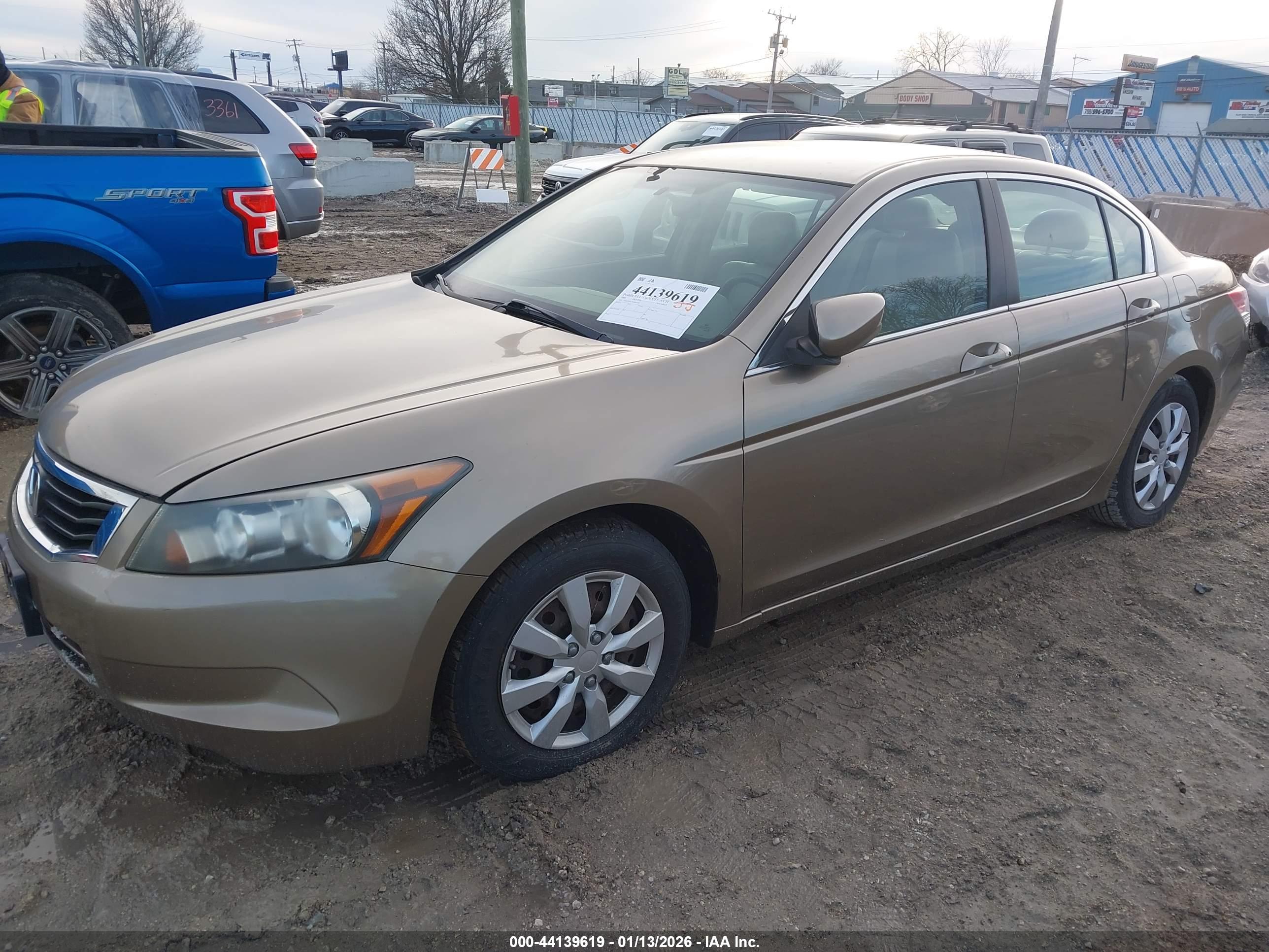 HONDA ACCORD image 2