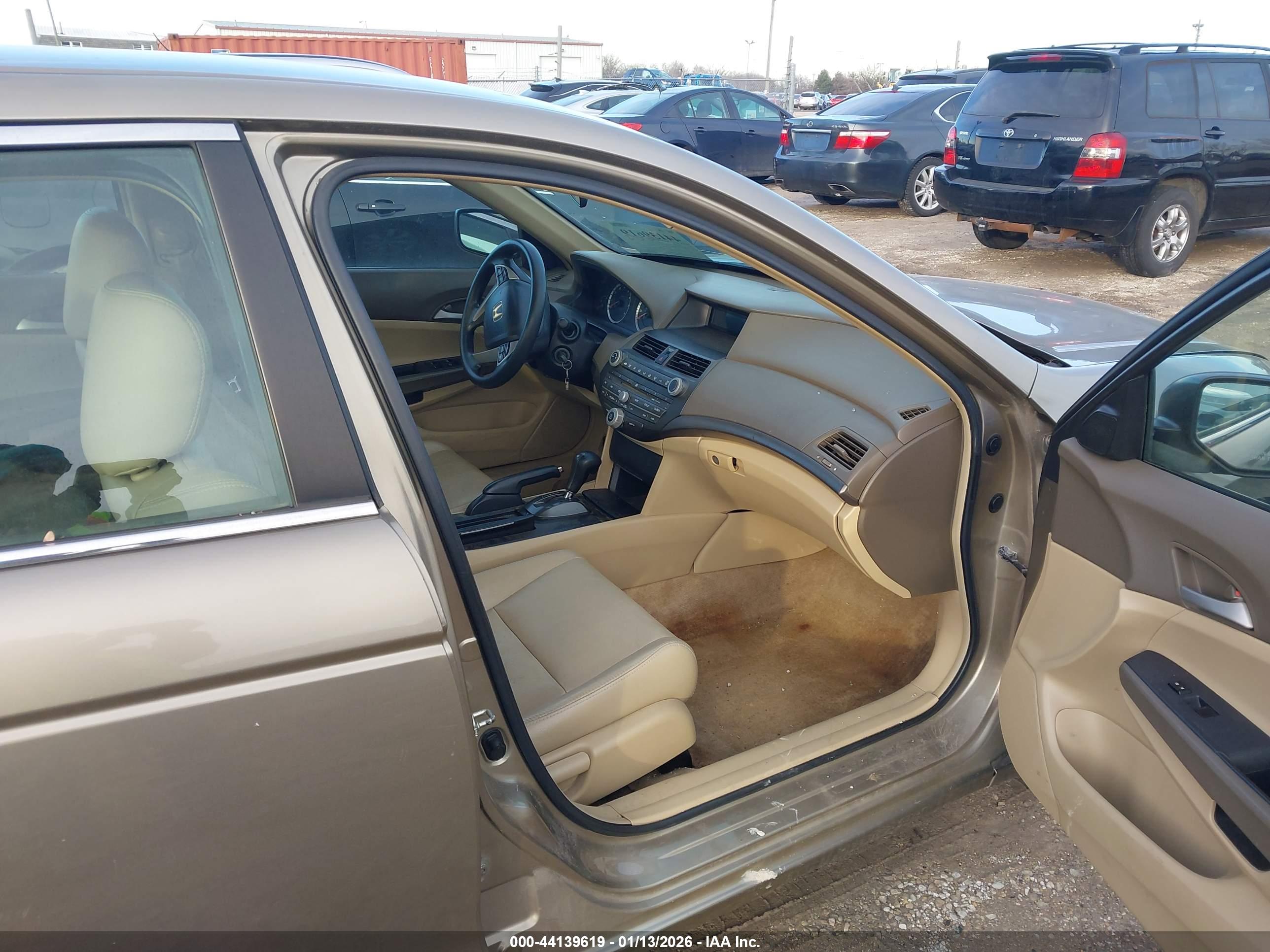 HONDA ACCORD image 5