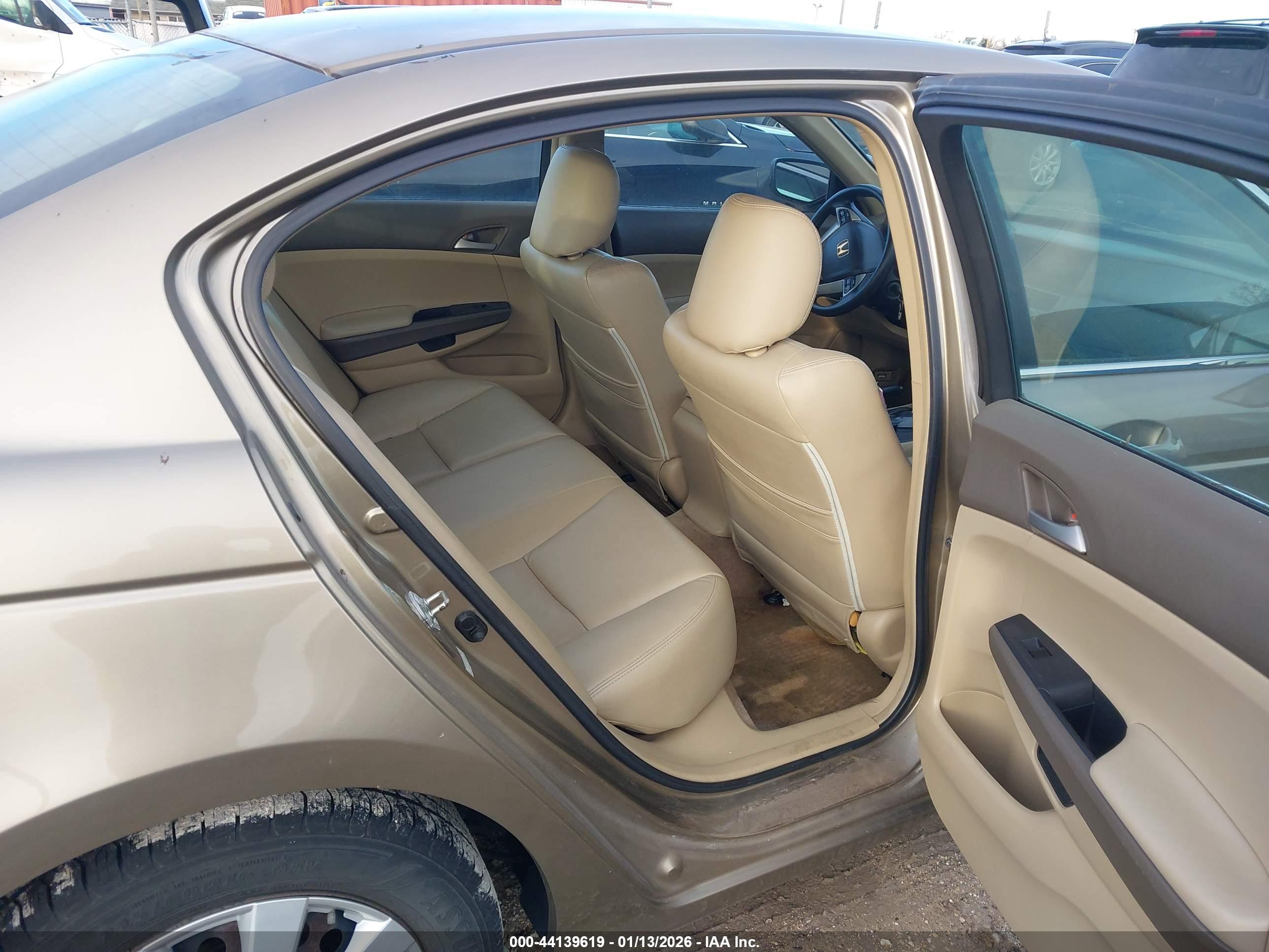 HONDA ACCORD image 8