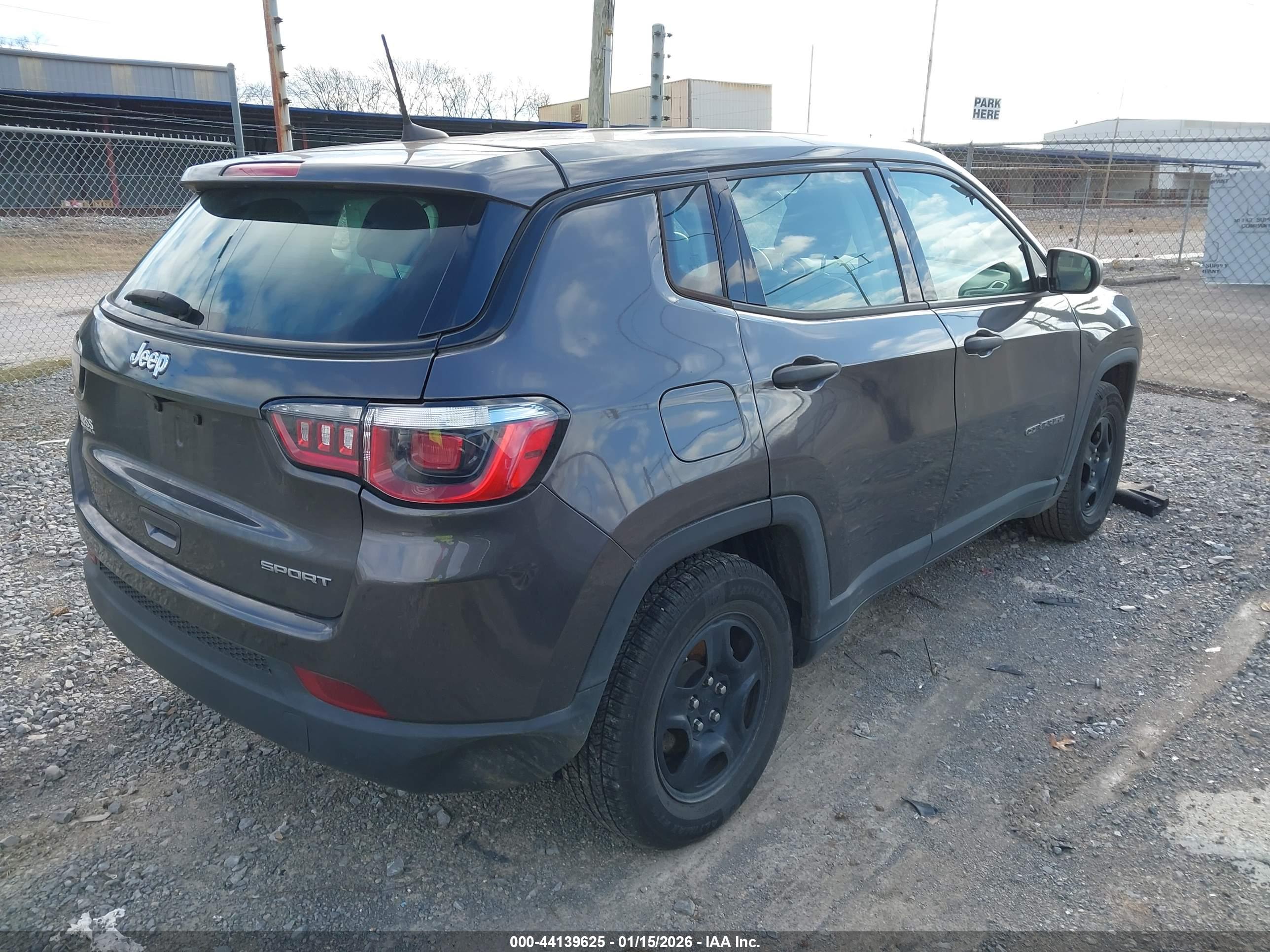 JEEP COMPASS image 4