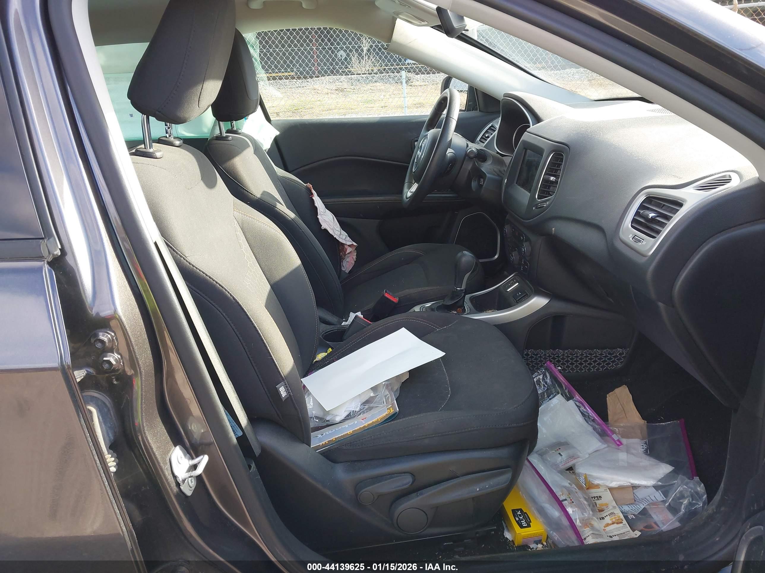 JEEP COMPASS image 5