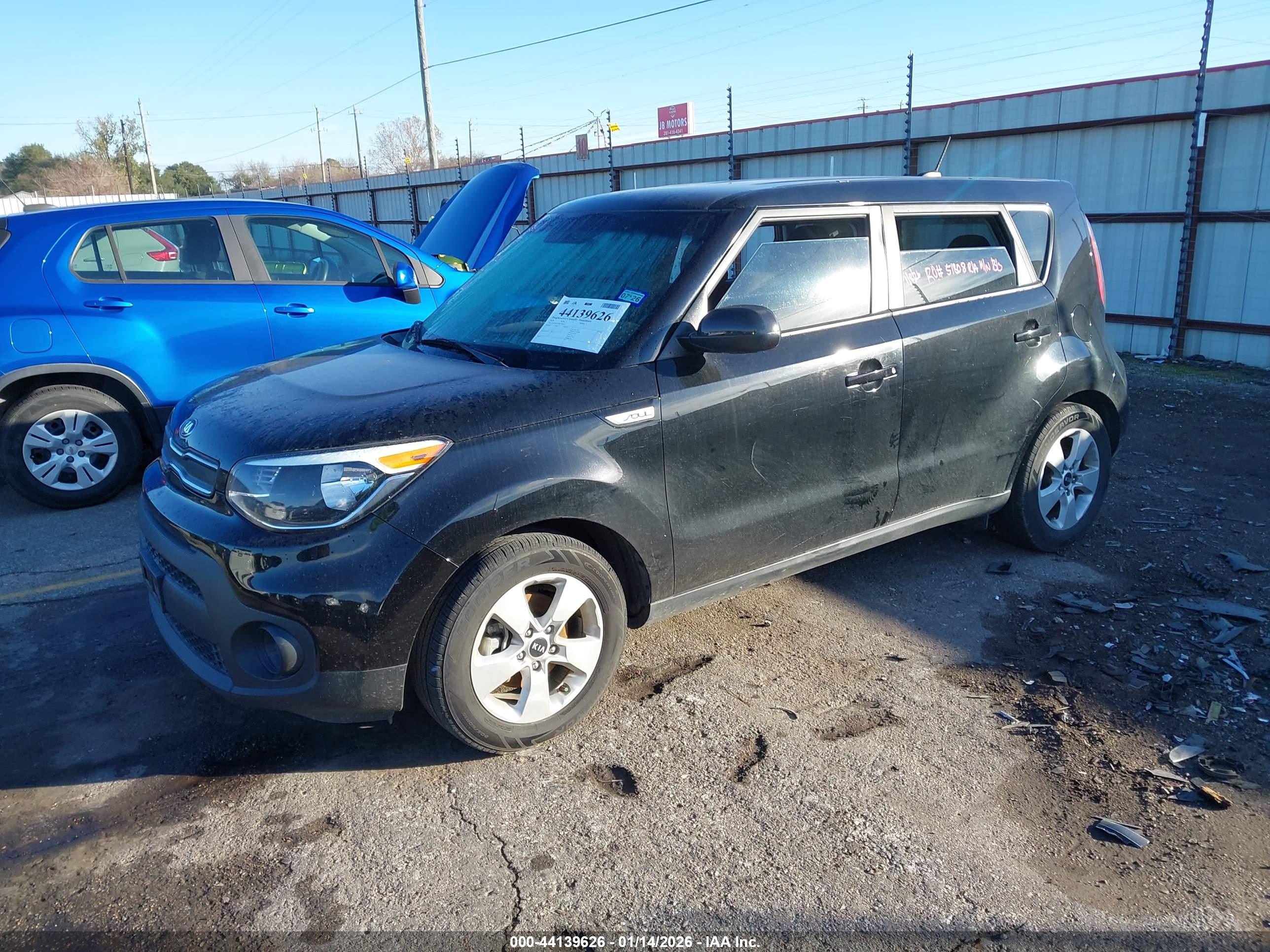 KIA SOUL image 2