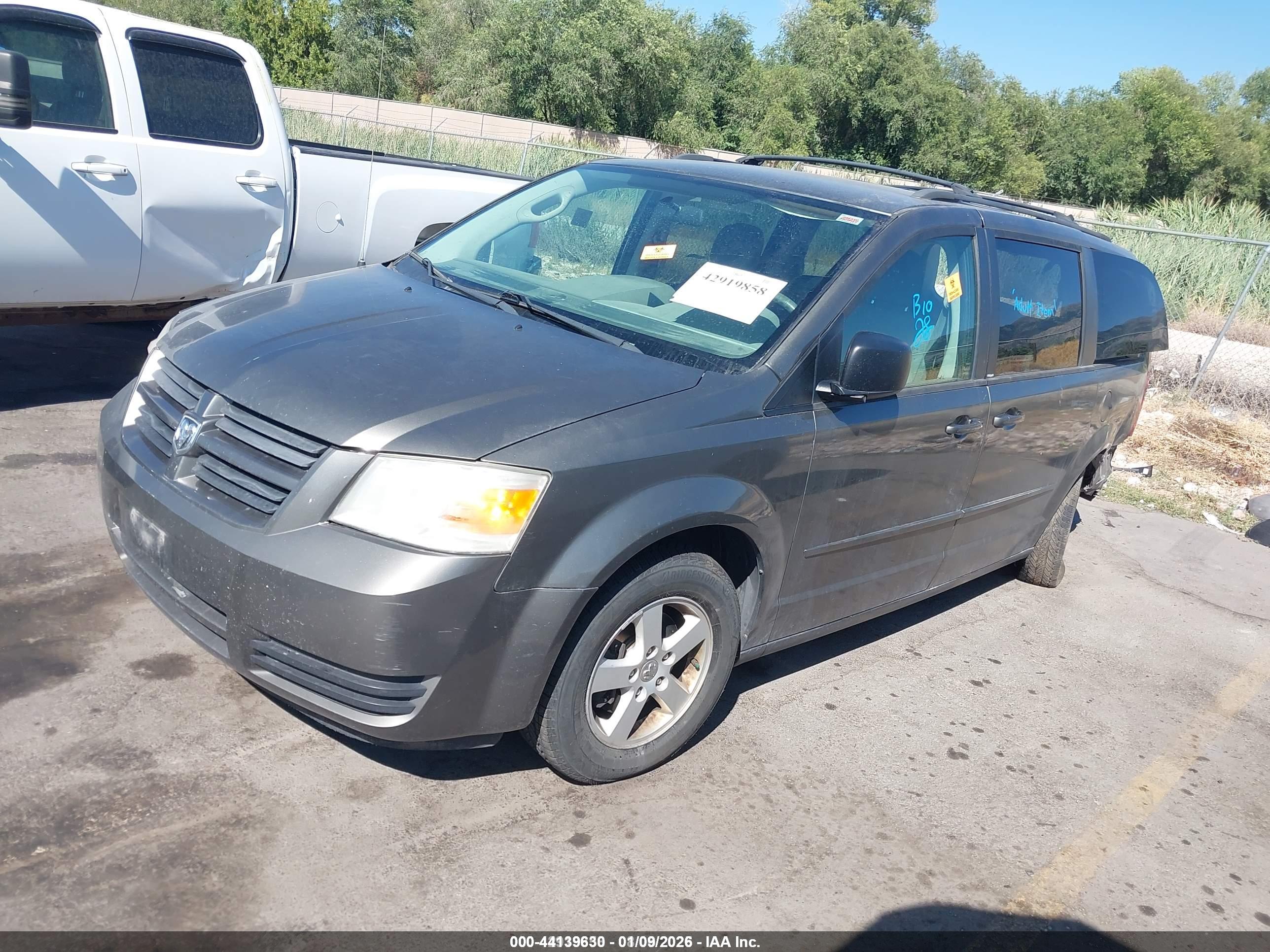 DODGE GRAND image 2