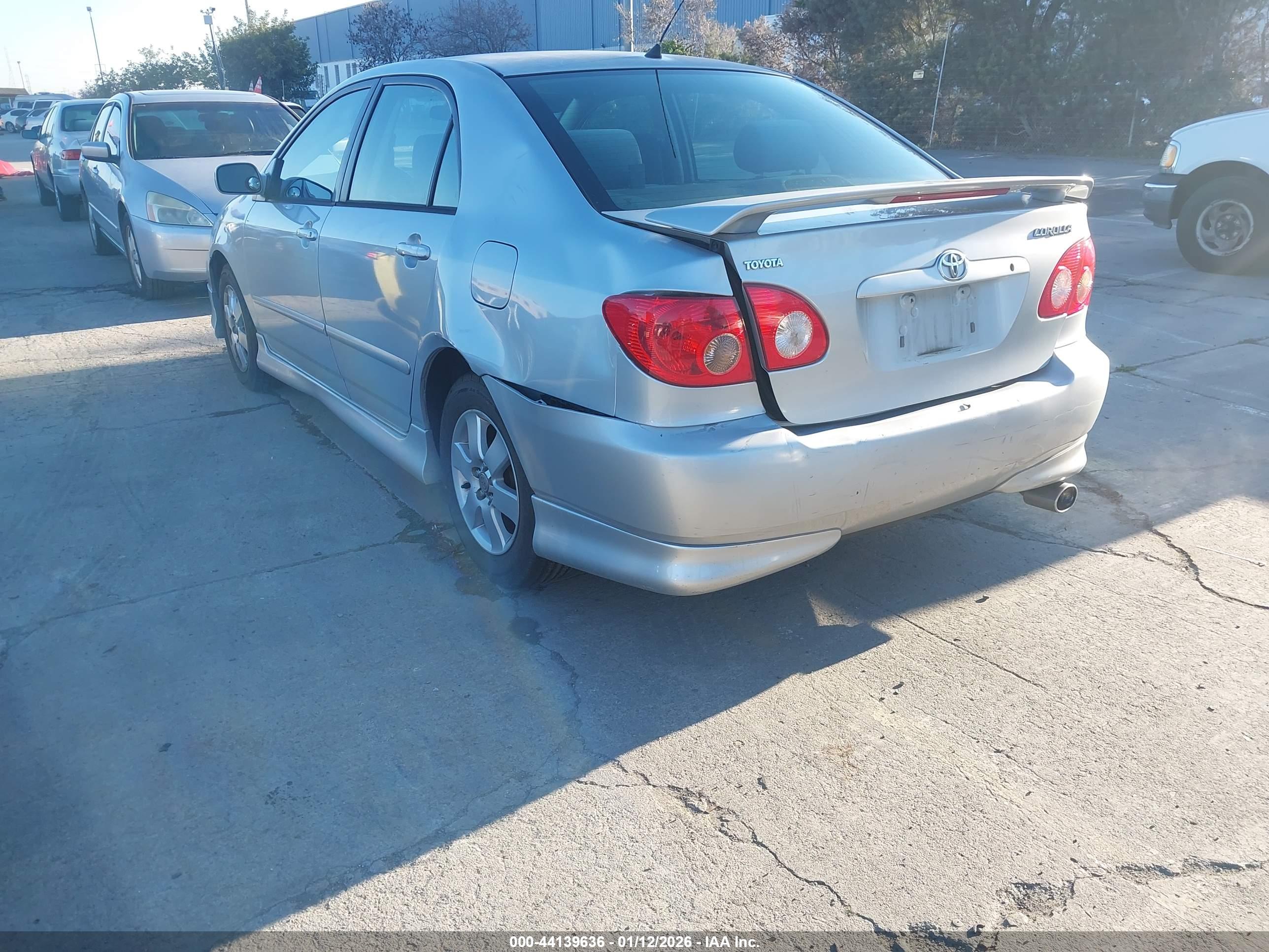 TOYOTA COROLLA image 6