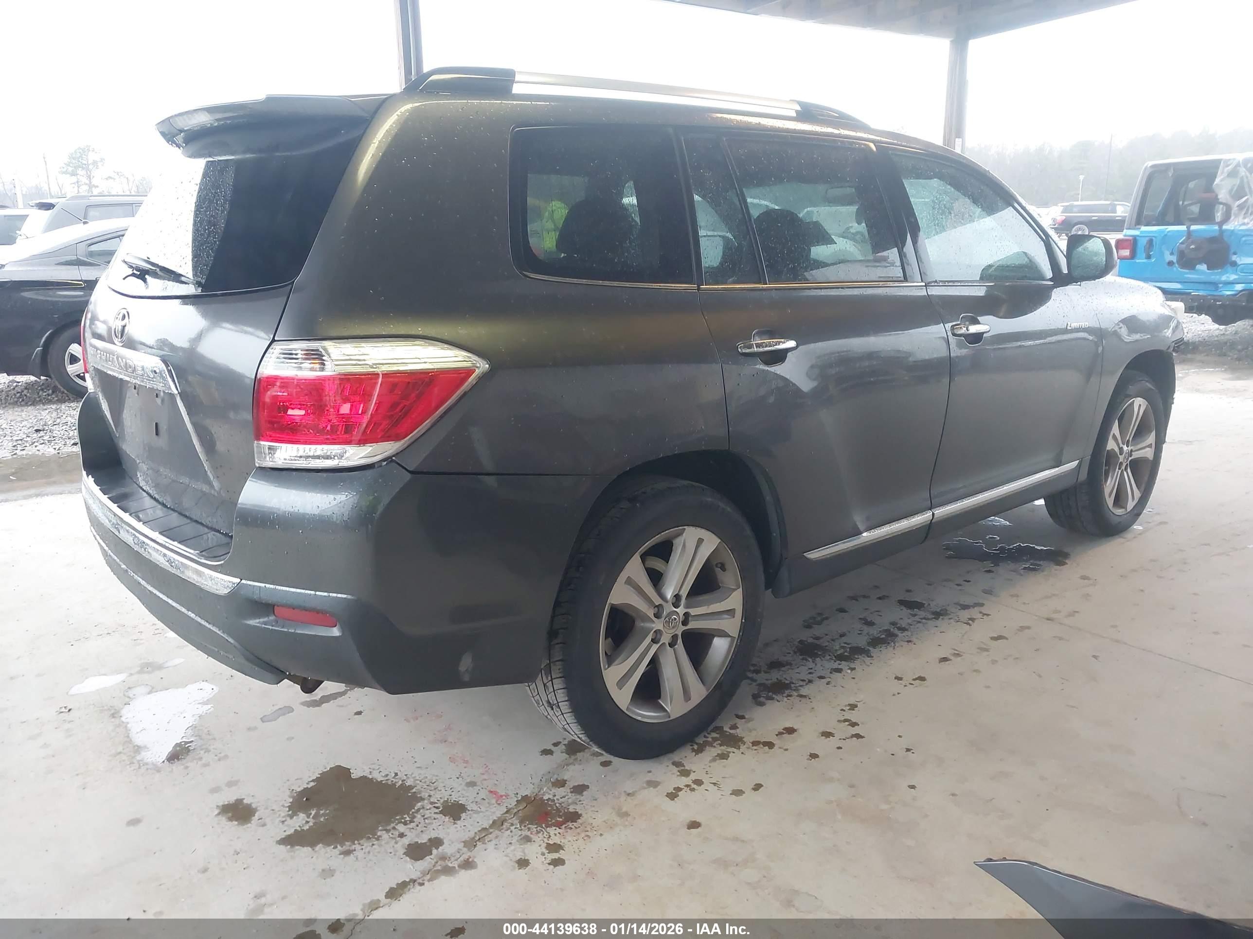 TOYOTA HIGHLANDER image 4
