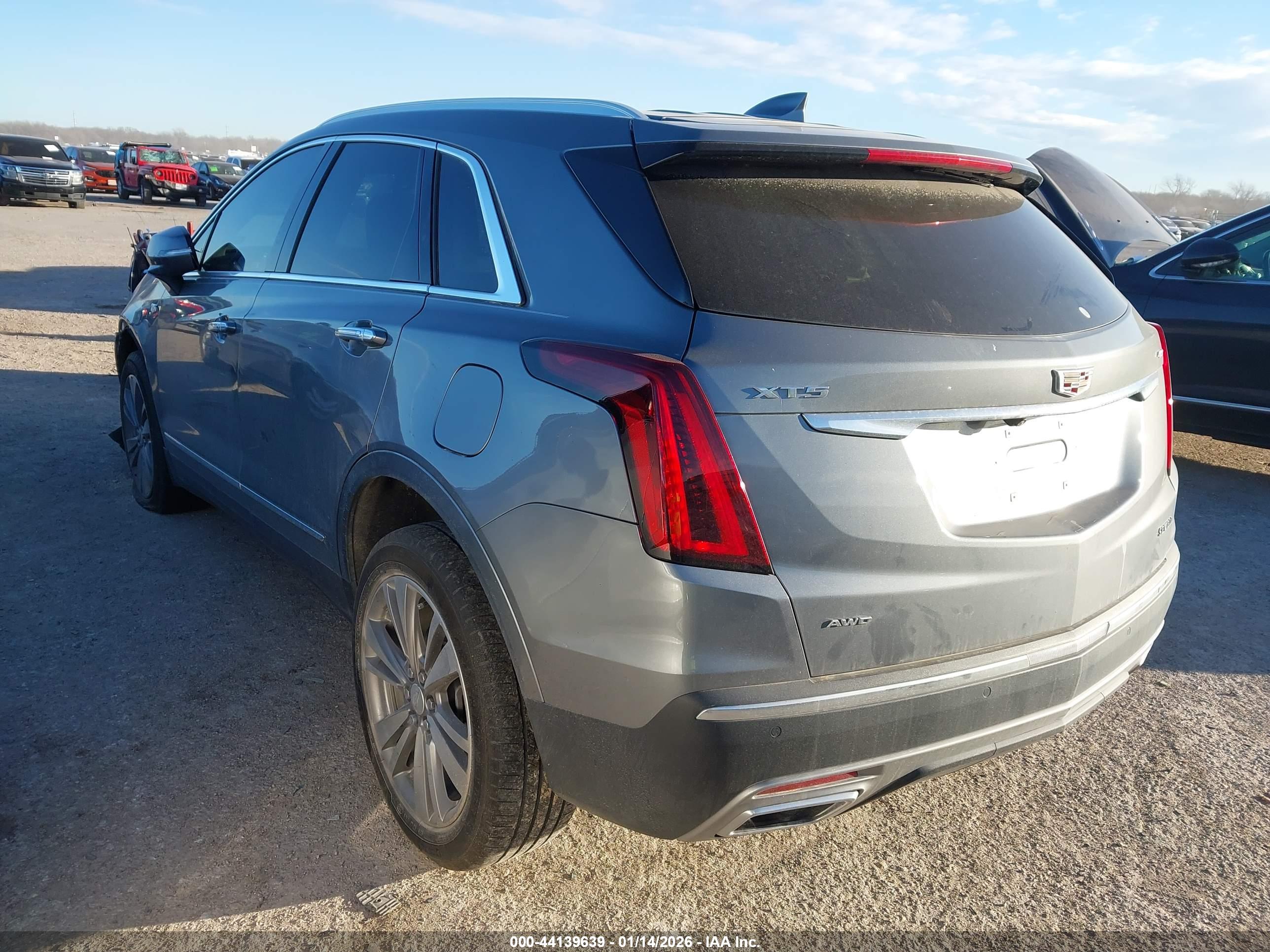 CADILLAC XT5 image 3