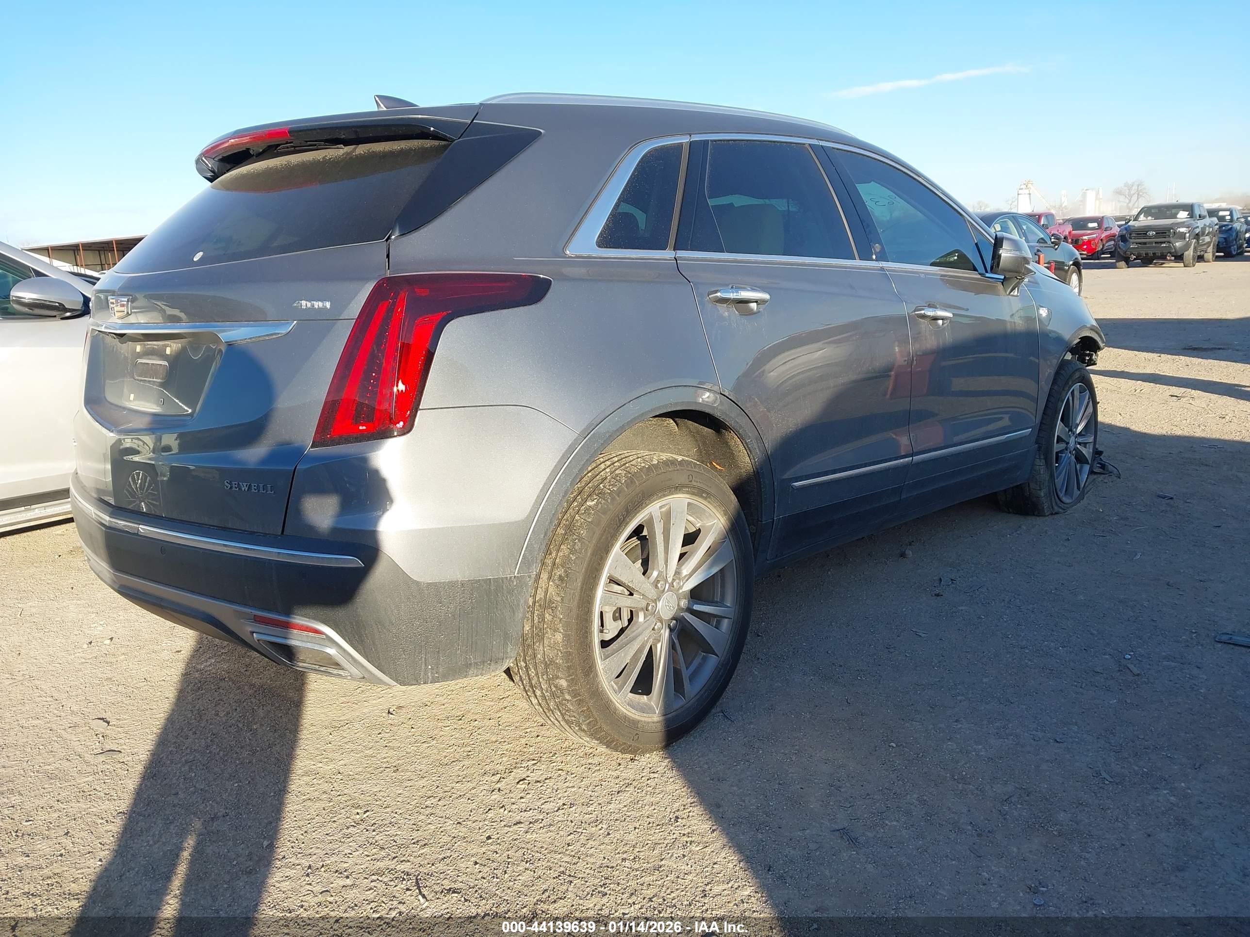 CADILLAC XT5 image 4