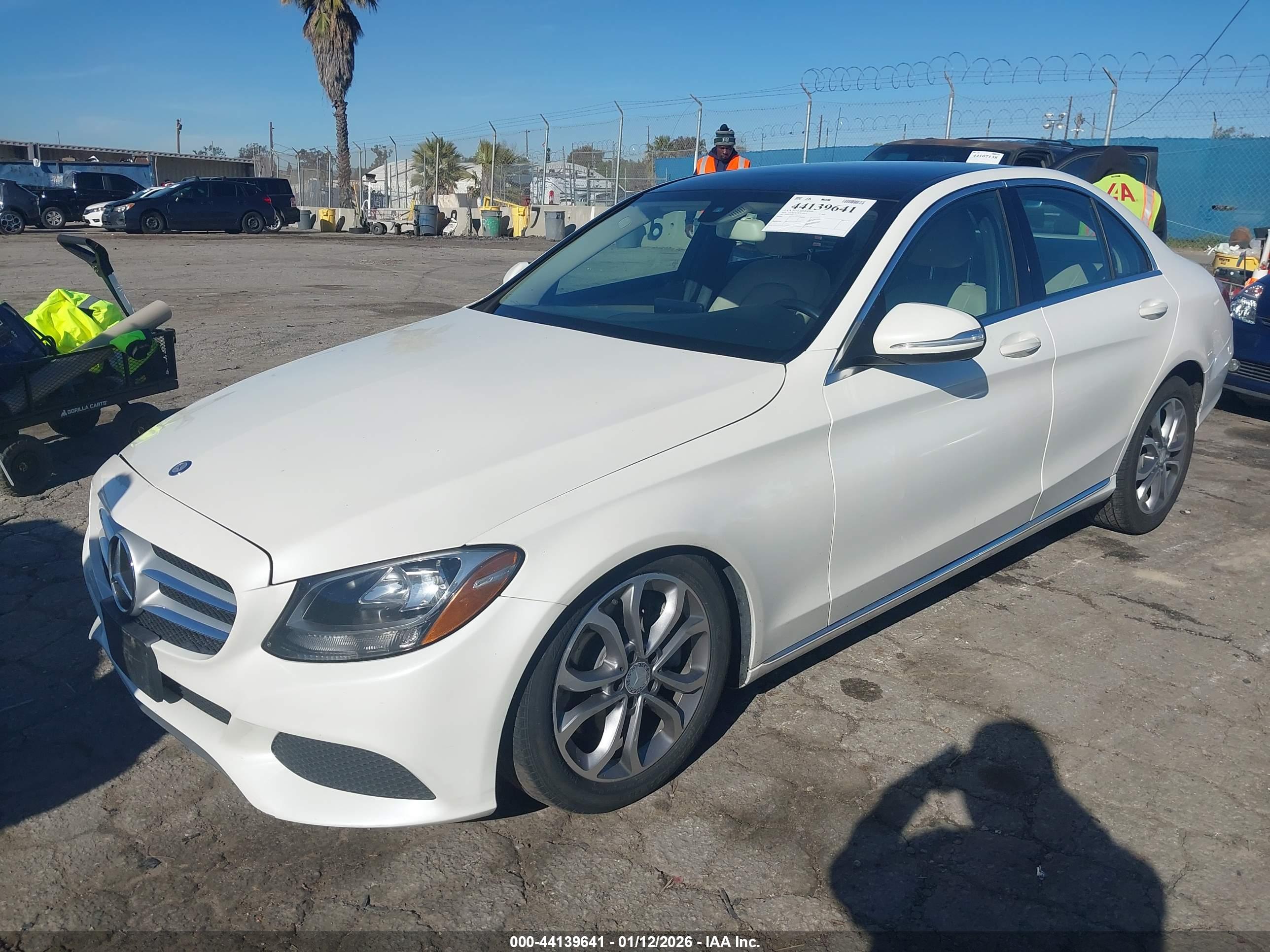 MERCEDES-BENZ C image 2