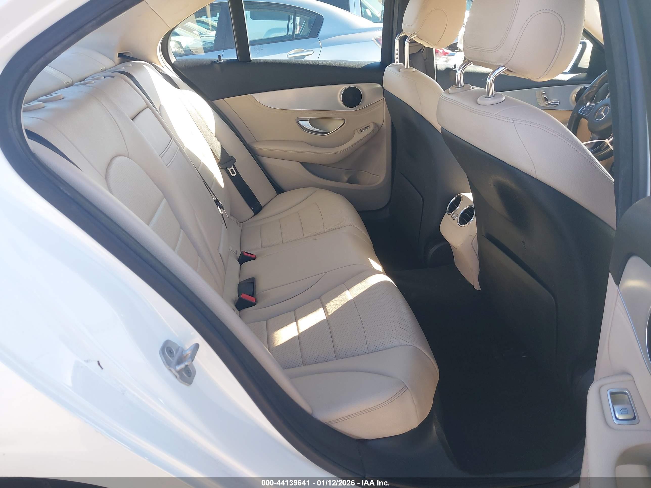 MERCEDES-BENZ C image 8