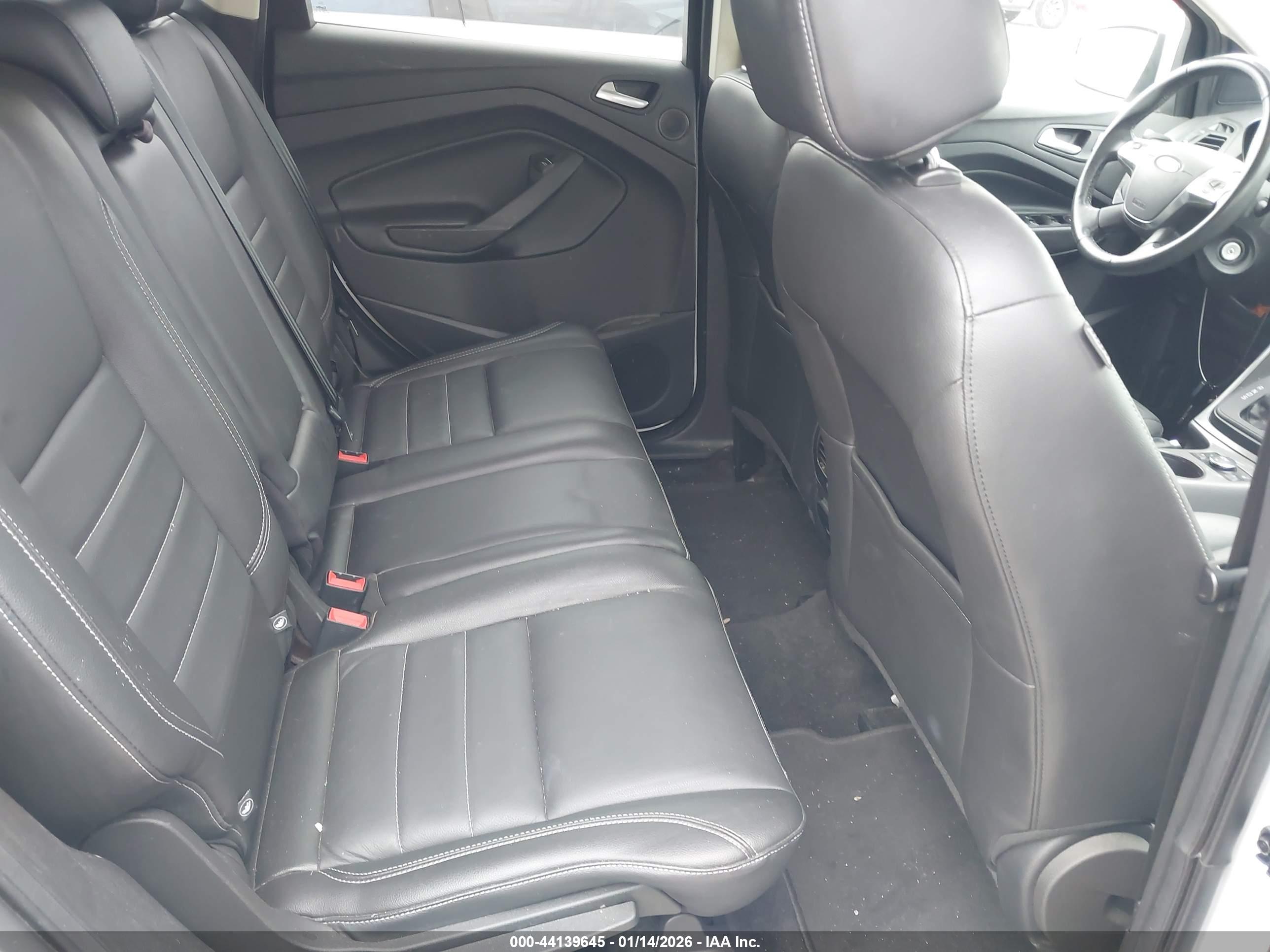 FORD ESCAPE image 8