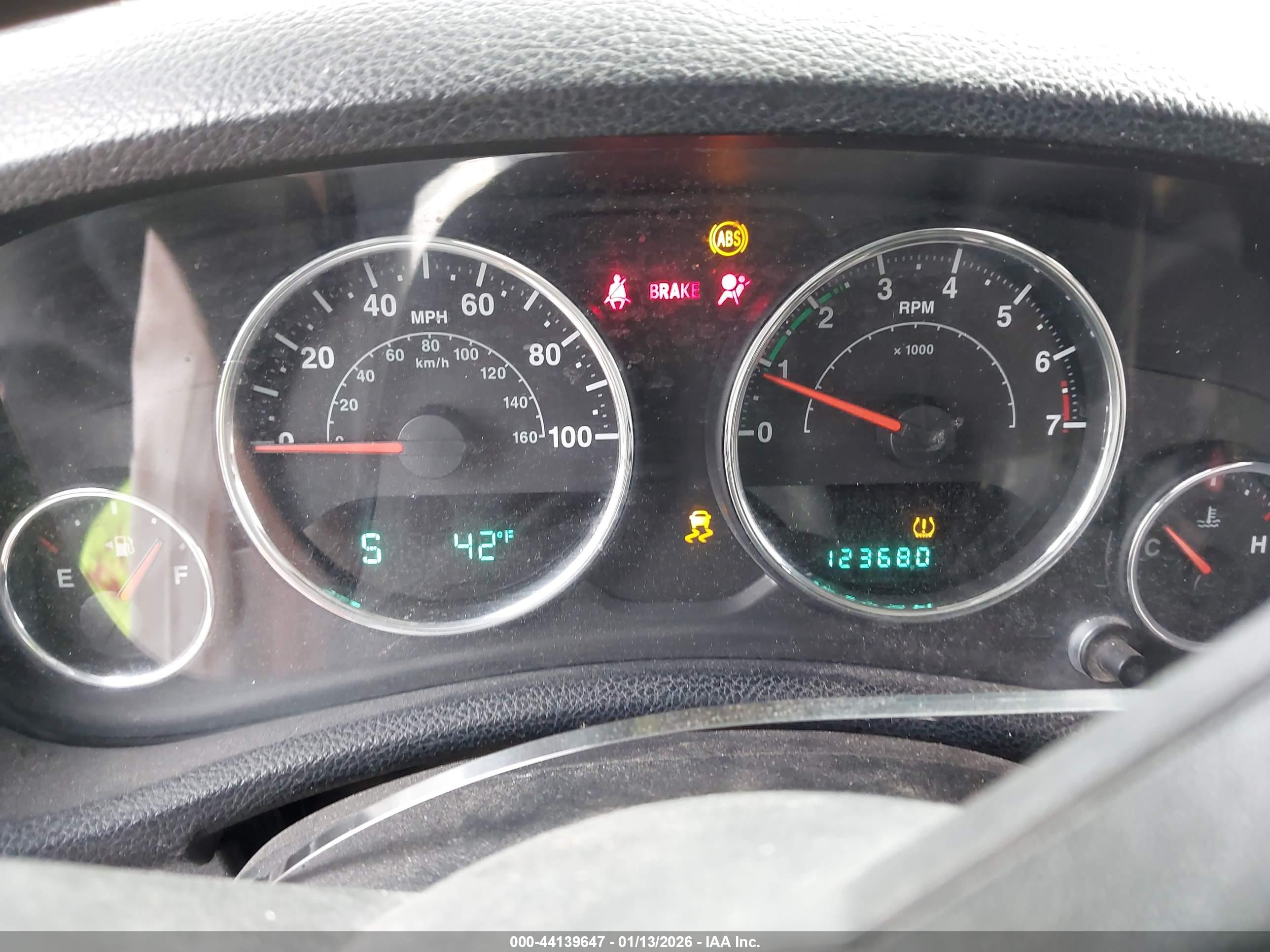 JEEP WRANGLER image 7